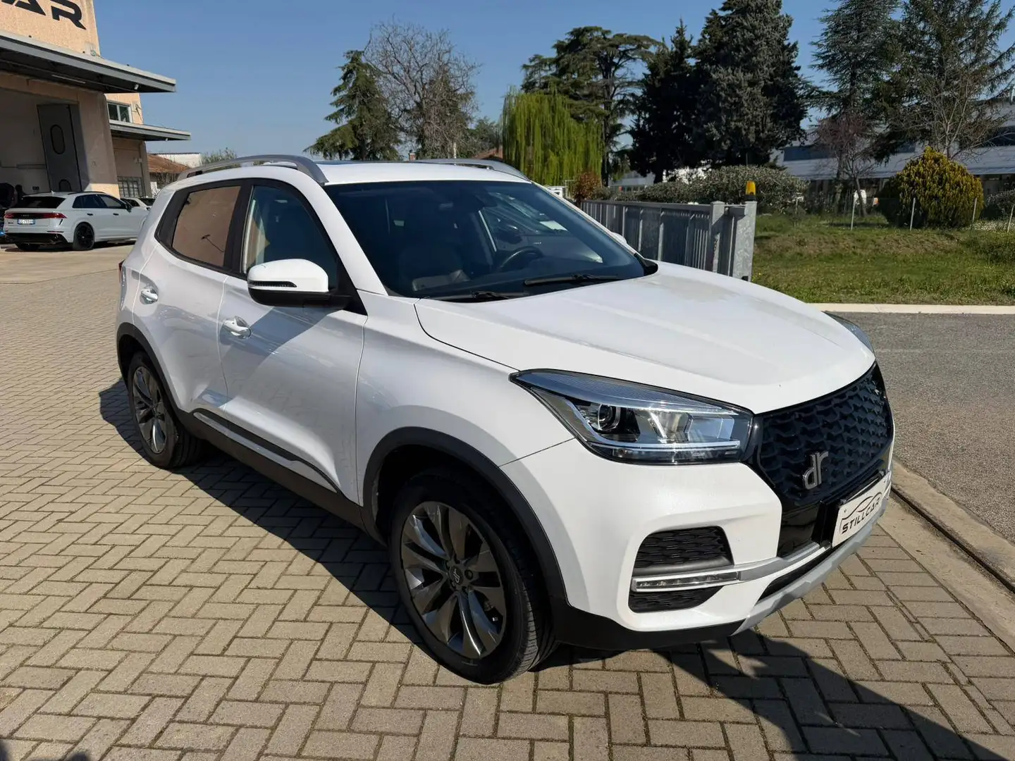DR Automobiles DR4 DR 4.0  1.5 Gpl 114cv Weiß - 1