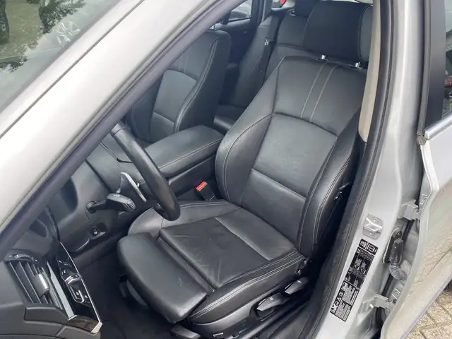 BMW X4 view 13