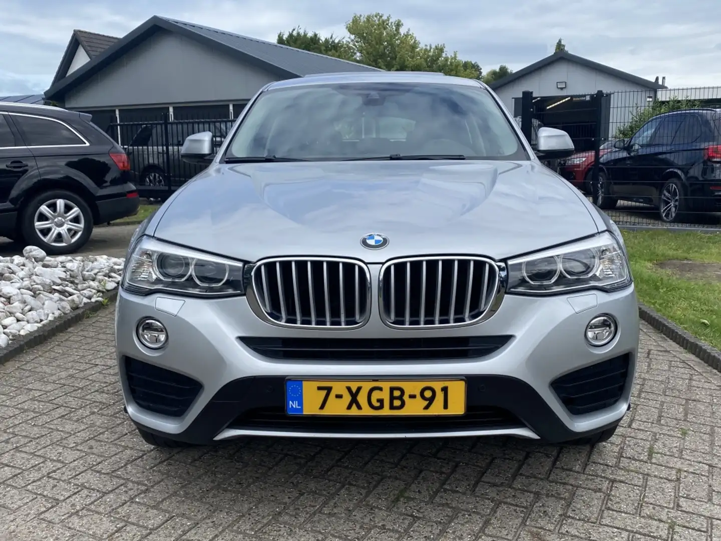 BMW X4 2.8i X-Drive High Exe Automaat 2014 Schuifdak NL A Grijs - 2