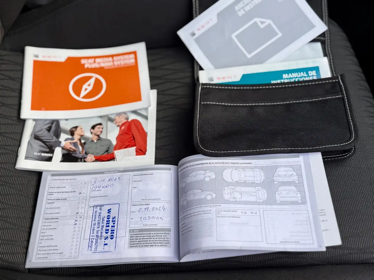 SEAT Leon León ST 1.6TDI CR S Rojo - 2