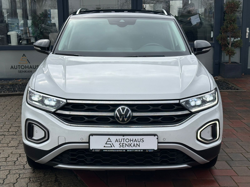 Volkswagen T-Roc 1.5 TSI Style*ACC*LED*AHK*PDC*SHZ* — photo 2