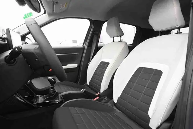 Citroen C3 view 10