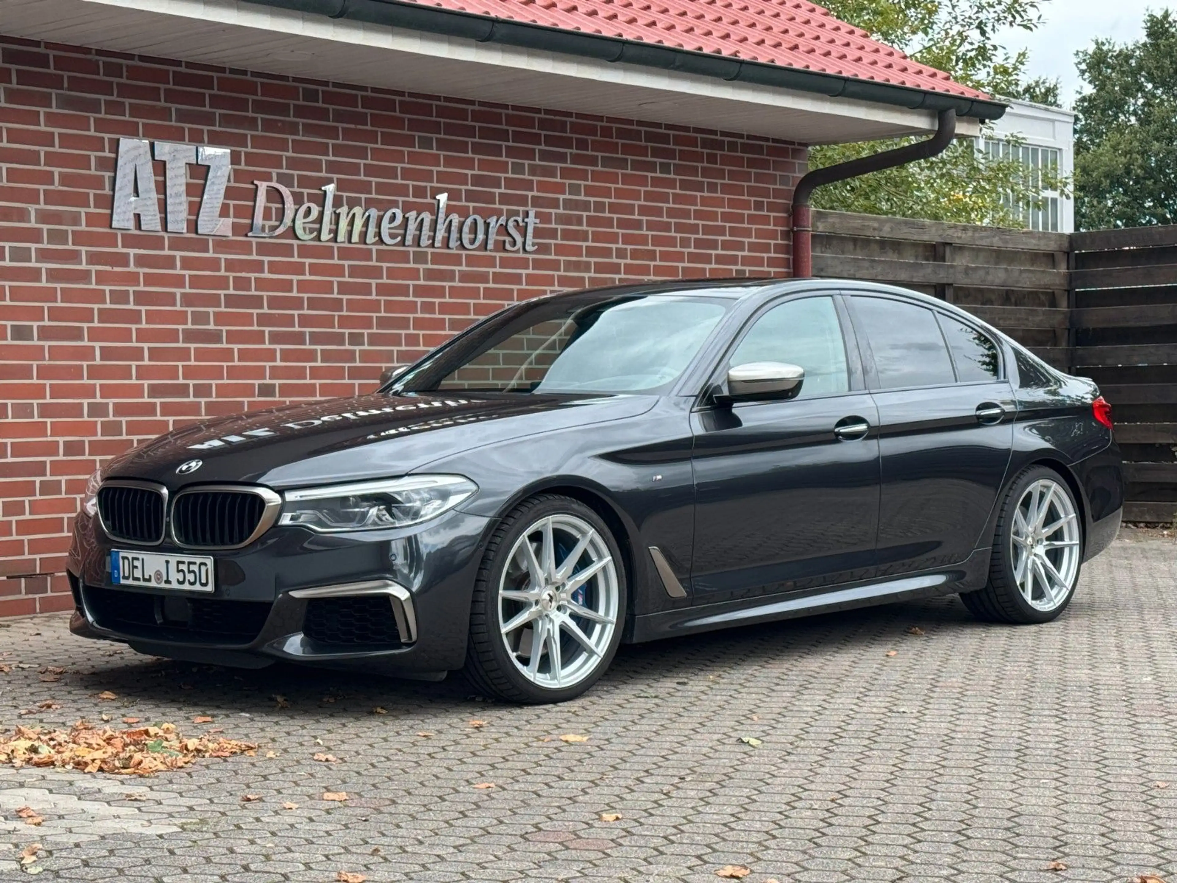 BMW 550 i xDrive 20''LM*DisplyKey*Led*SH BMW