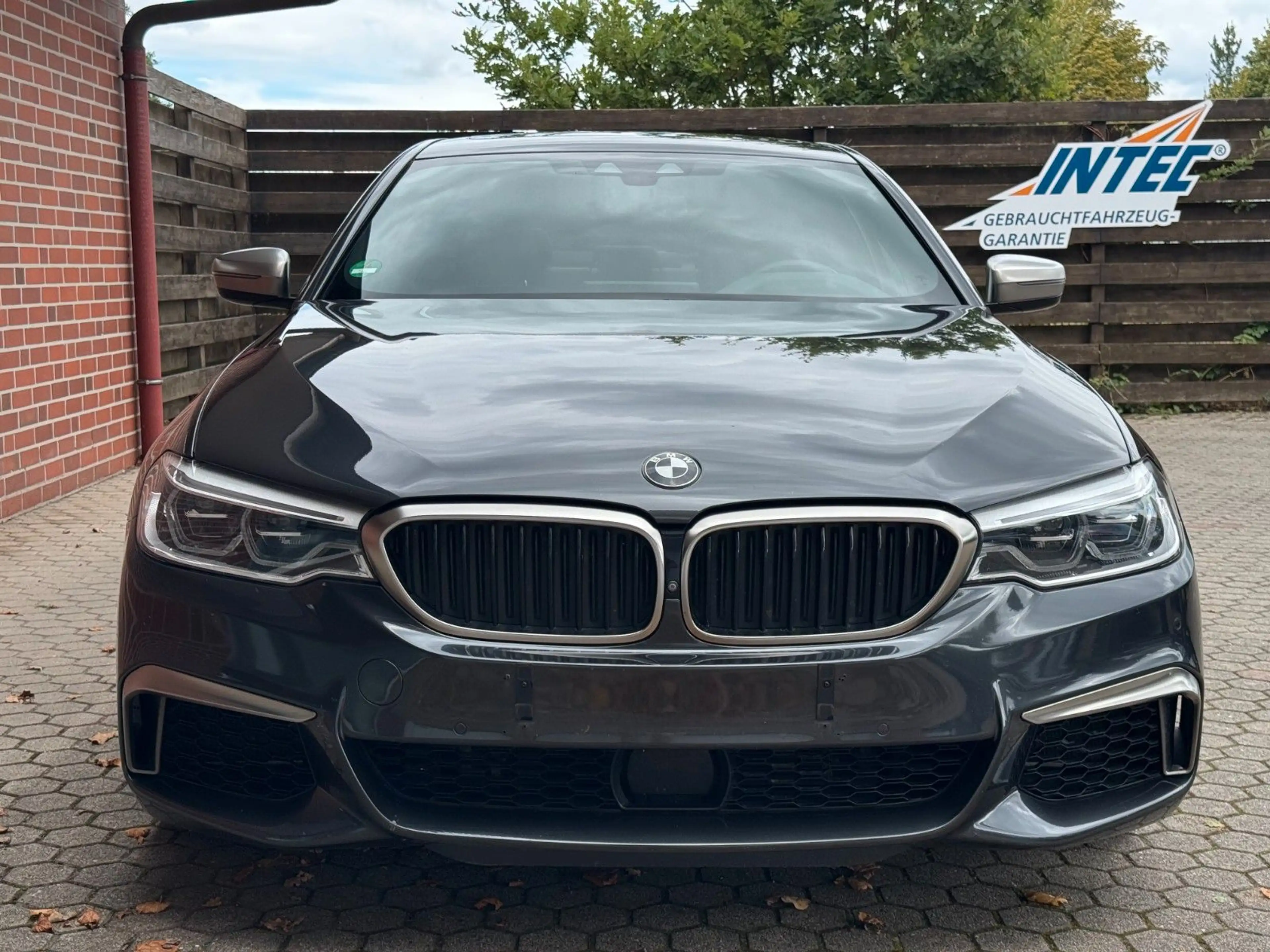BMW 550 i xDrive 20''LM*DisplyKey*Led*SH BMW — photo 5