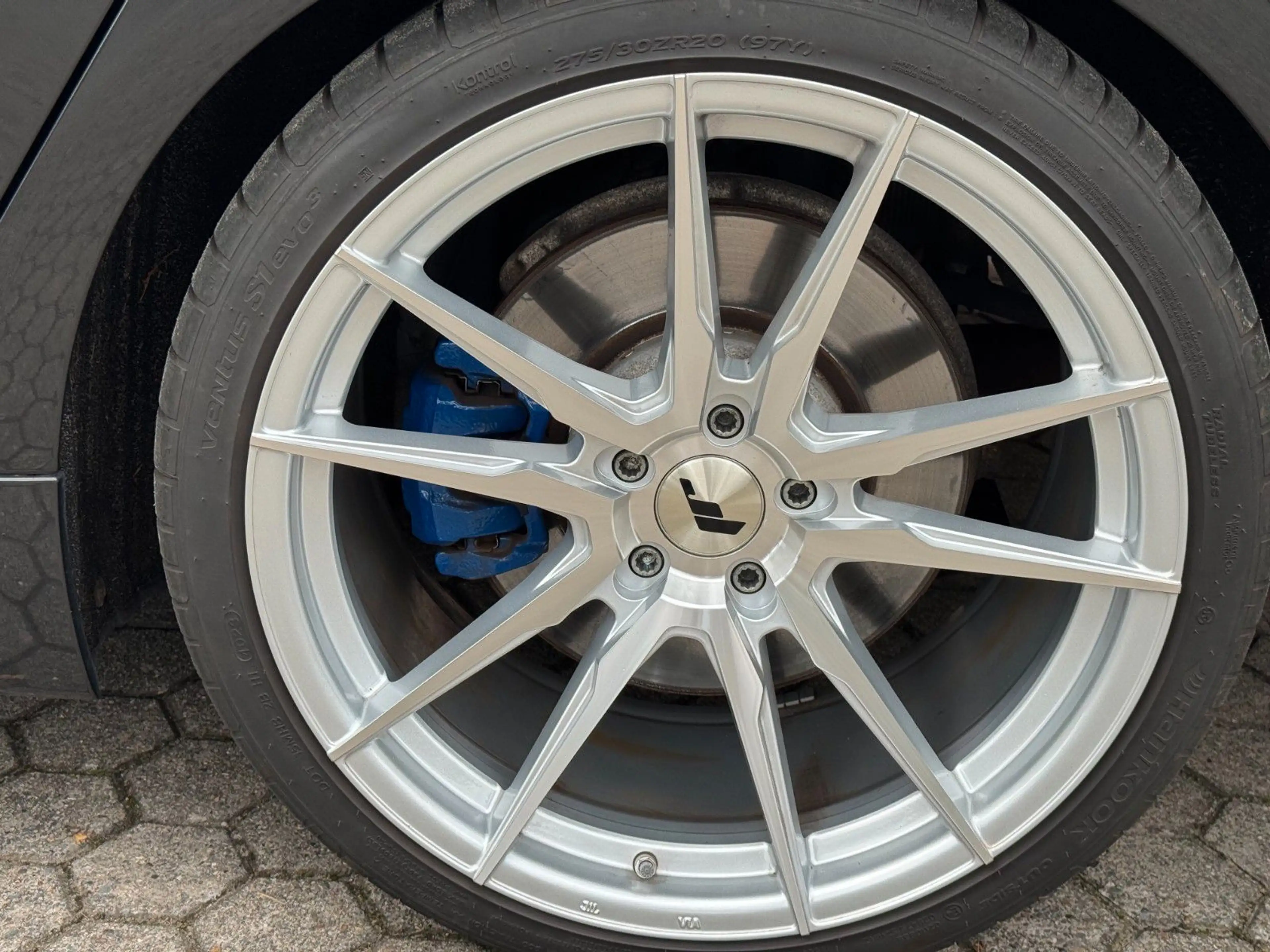 BMW 550 i xDrive 20''LM*DisplyKey*Led*SH BMW — photo 15