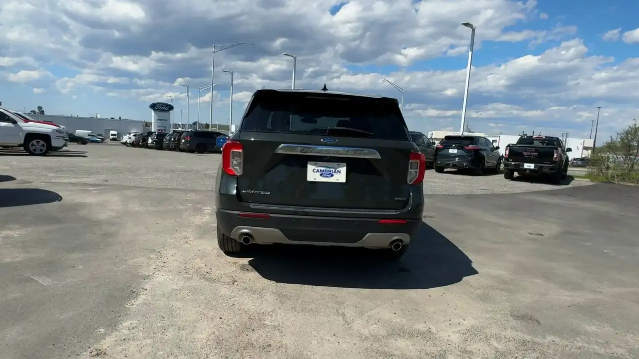 Ford Explorer photo Ford Explorer