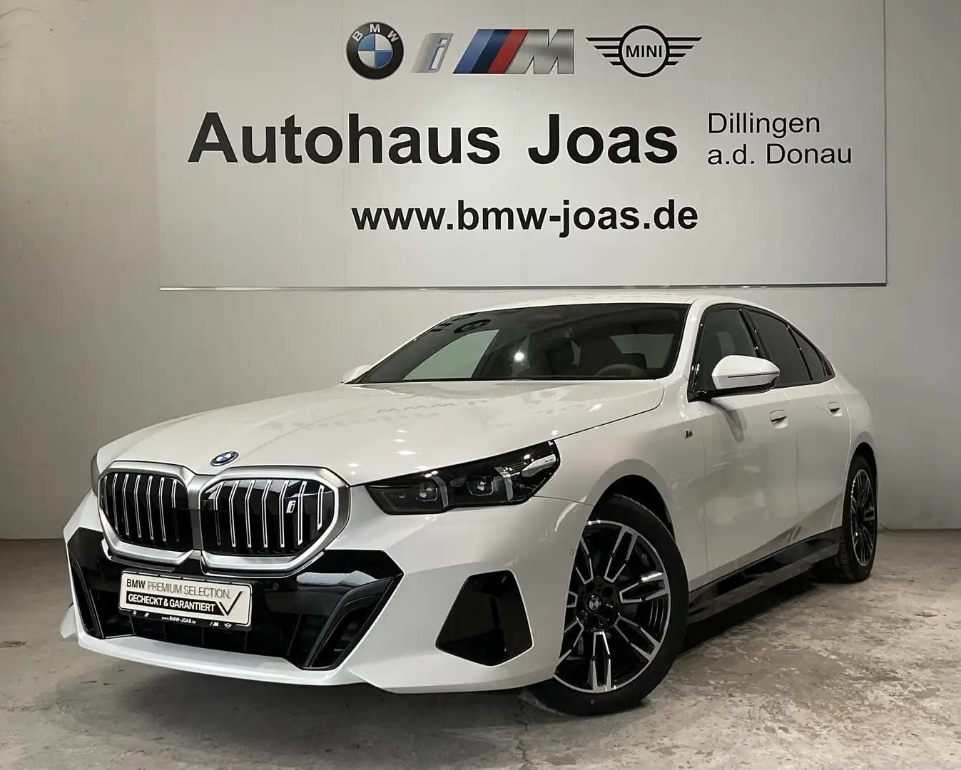 BMW i5 xDrive40 M Sportpaket, Aktive Sitzbelüftung vorn, Weiß - 1