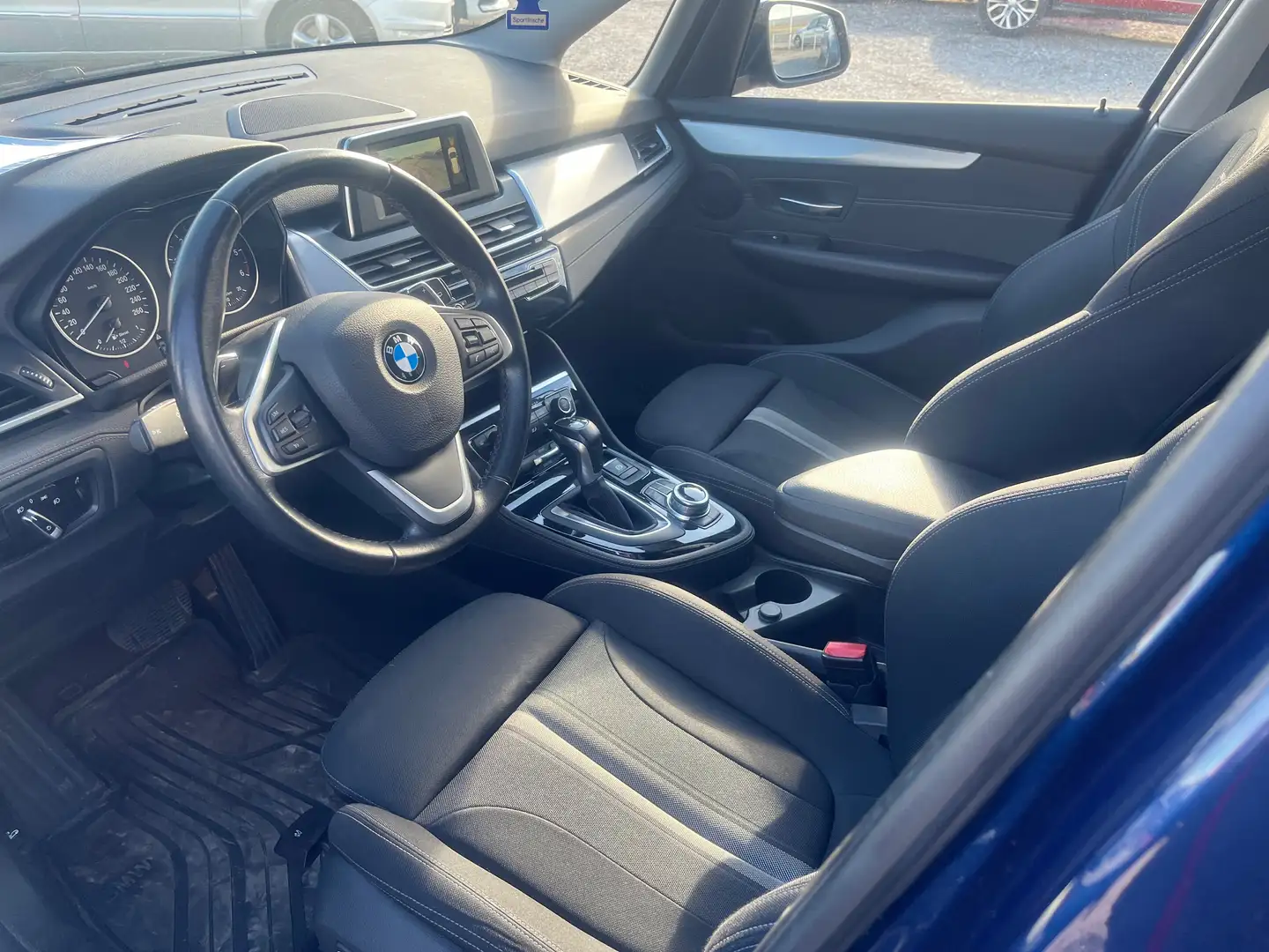 BMW 218 218 d Sport Line Blau - 2