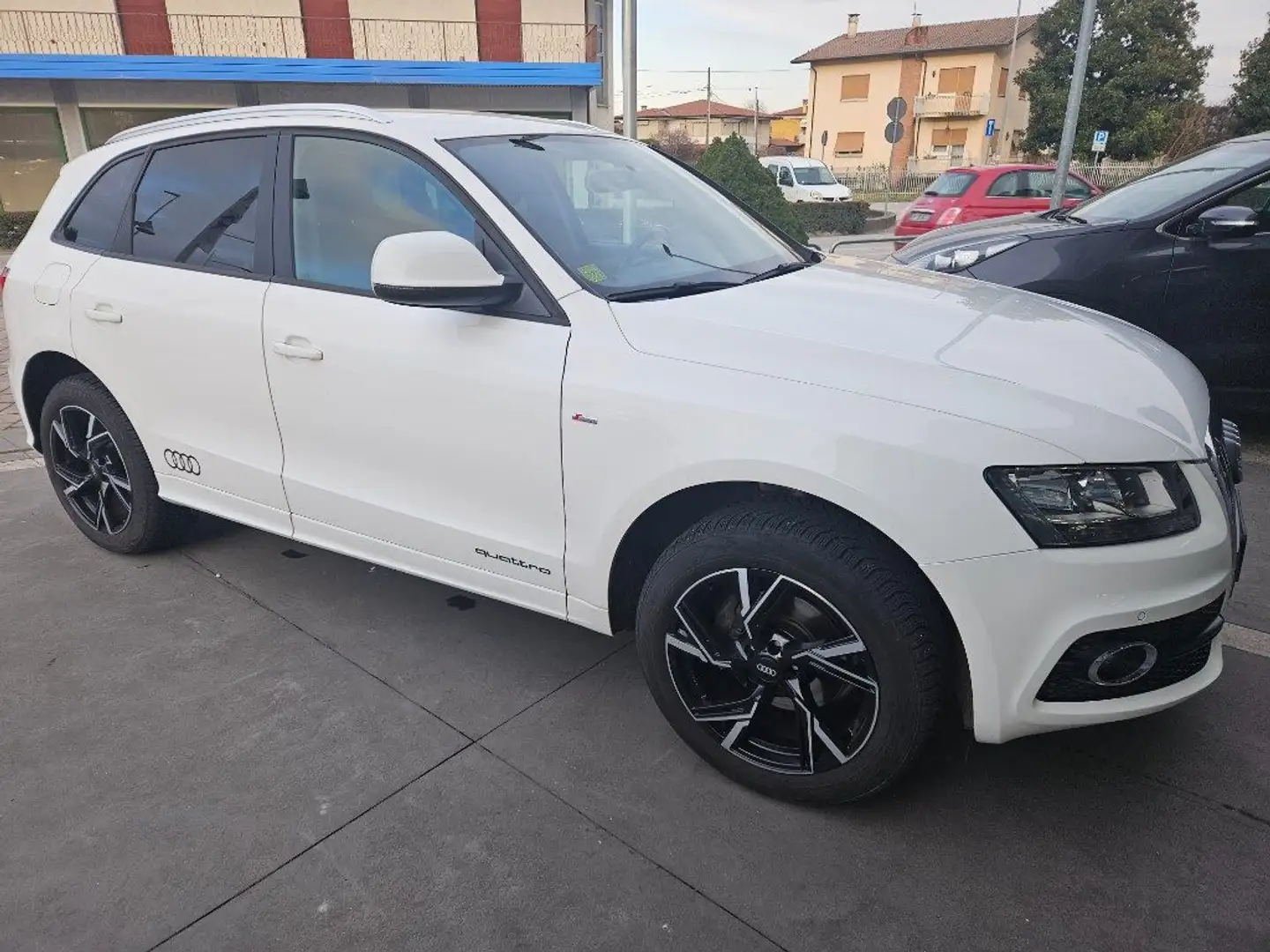 Audi Q5 2.0 TDI 170 CV quattro S tronic Weiß - 1