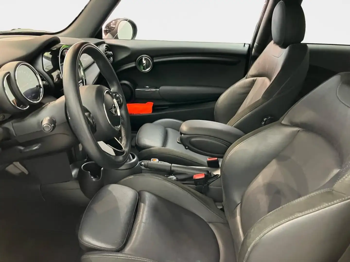 MINI Cooper Pepper Schwarz - 1