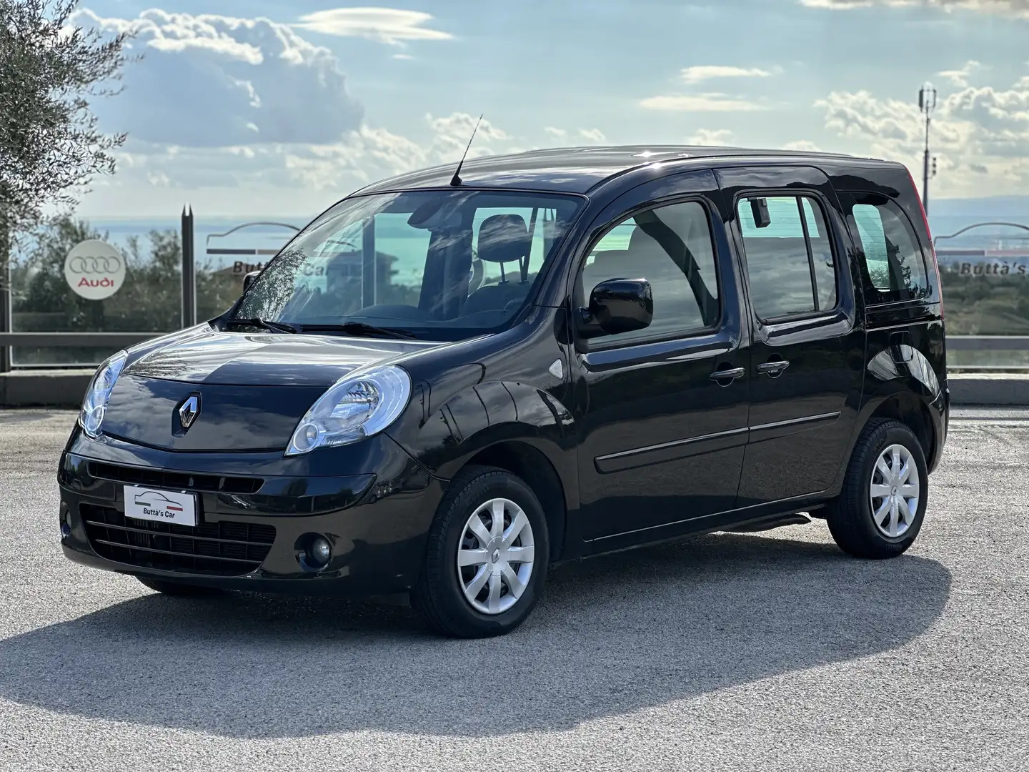 Renault Kangoo 1.5 dci Pianale Ribassato Con Pedana Per Disabili - 1