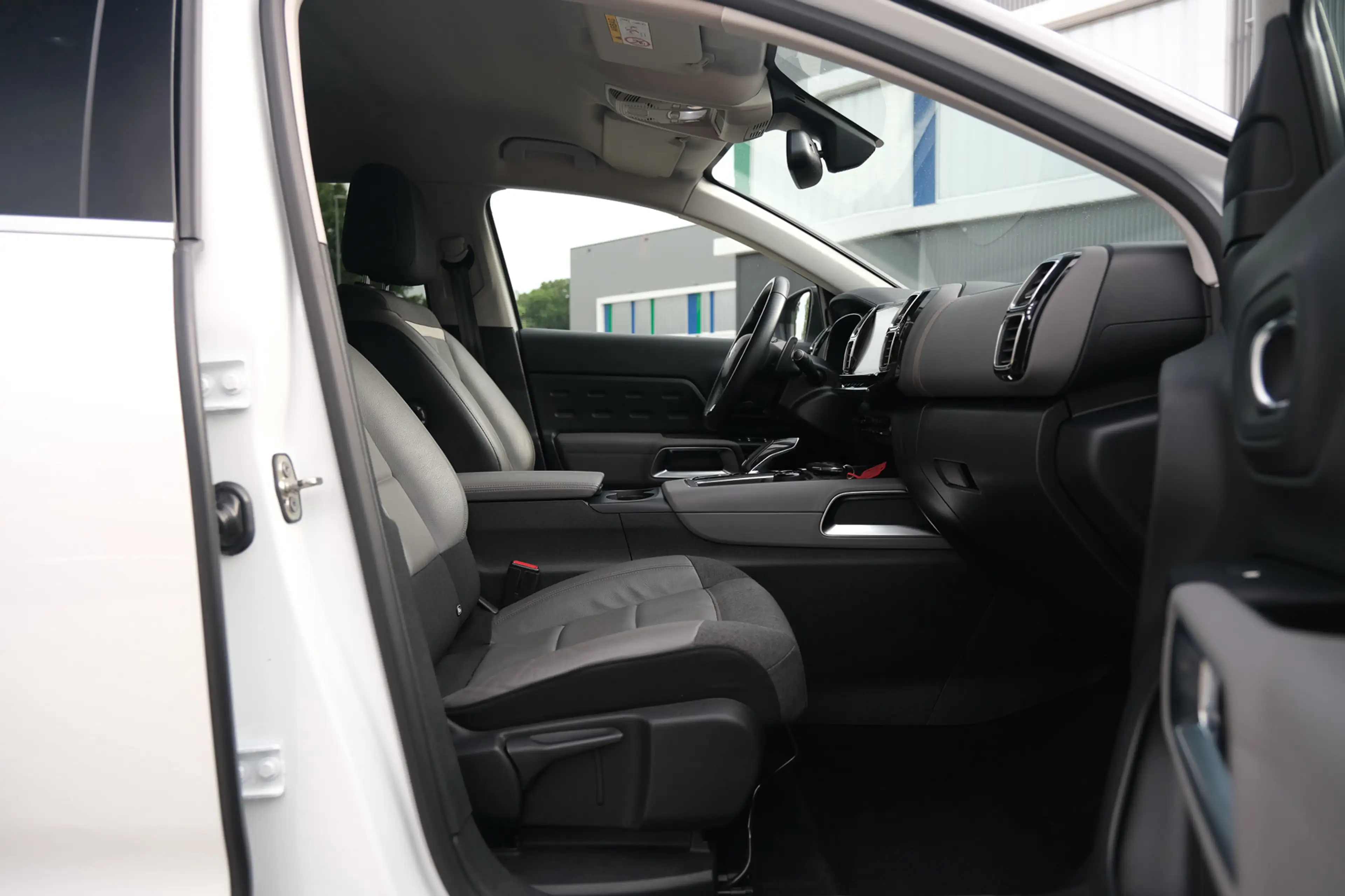 Citroen C5 Aircross 1.6 PureTech Feel — photo 34