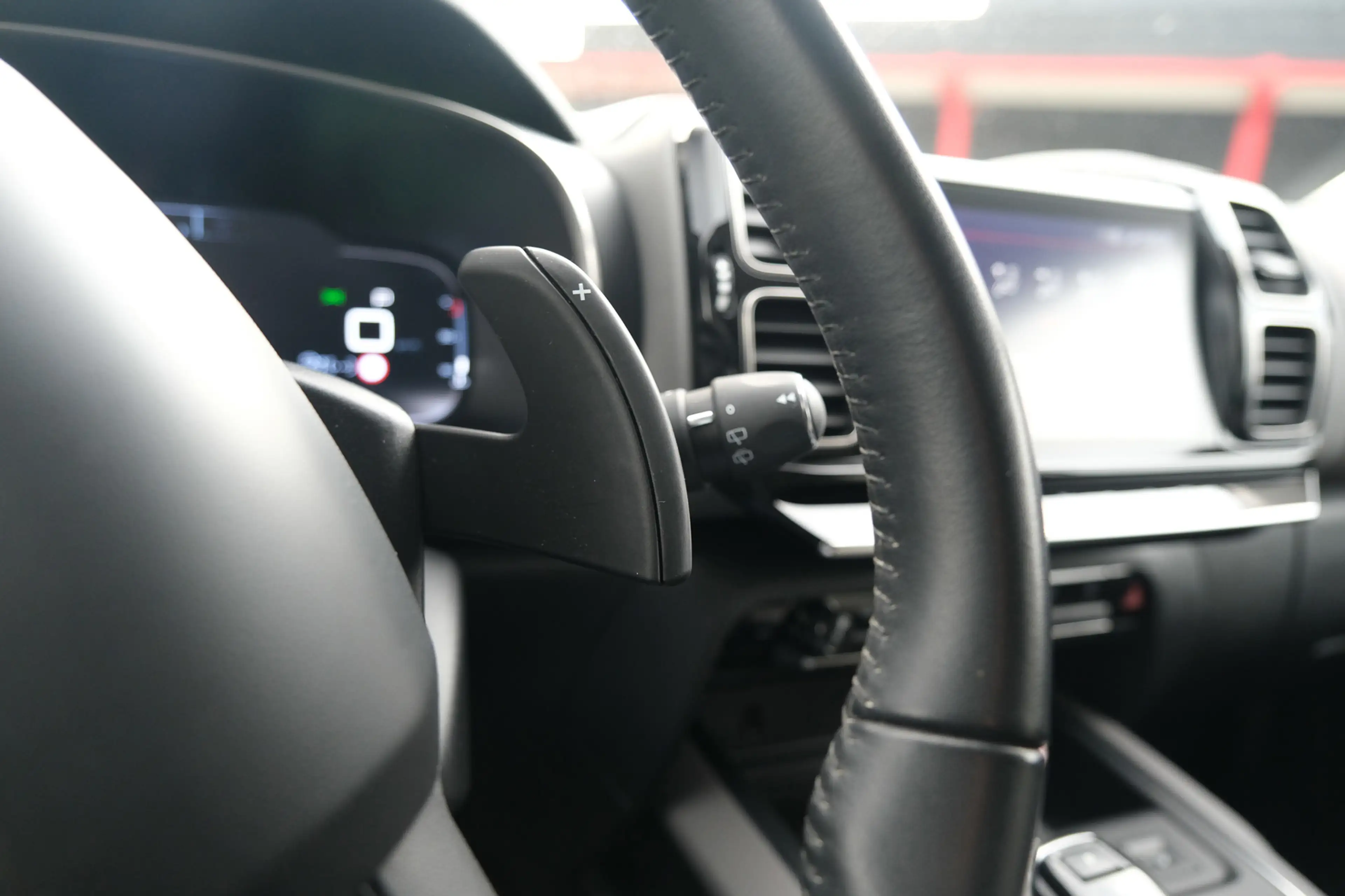 Citroen C5 Aircross 1.6 PureTech Feel — photo 22