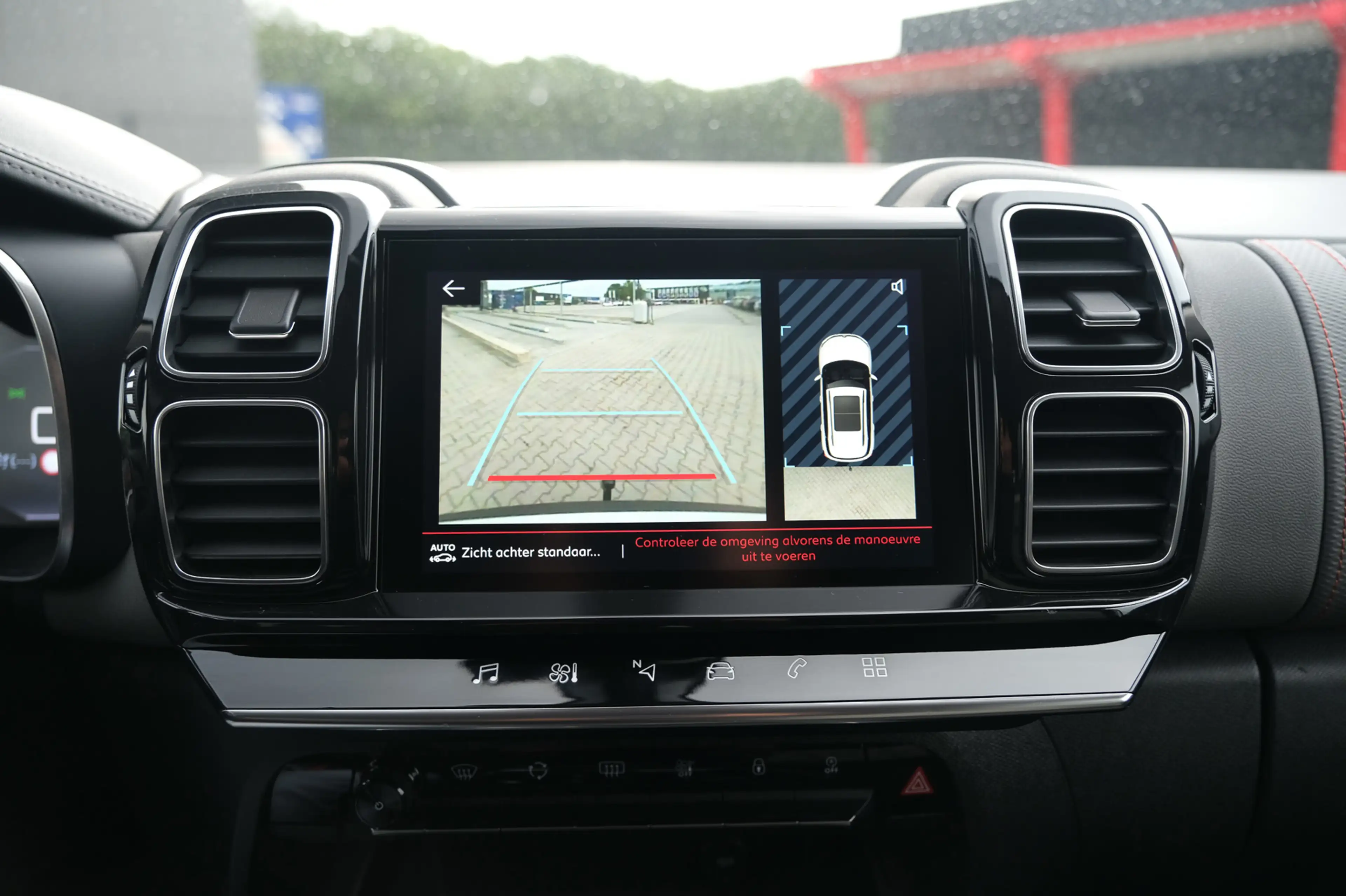Citroen C5 Aircross 1.6 PureTech Feel — photo 17