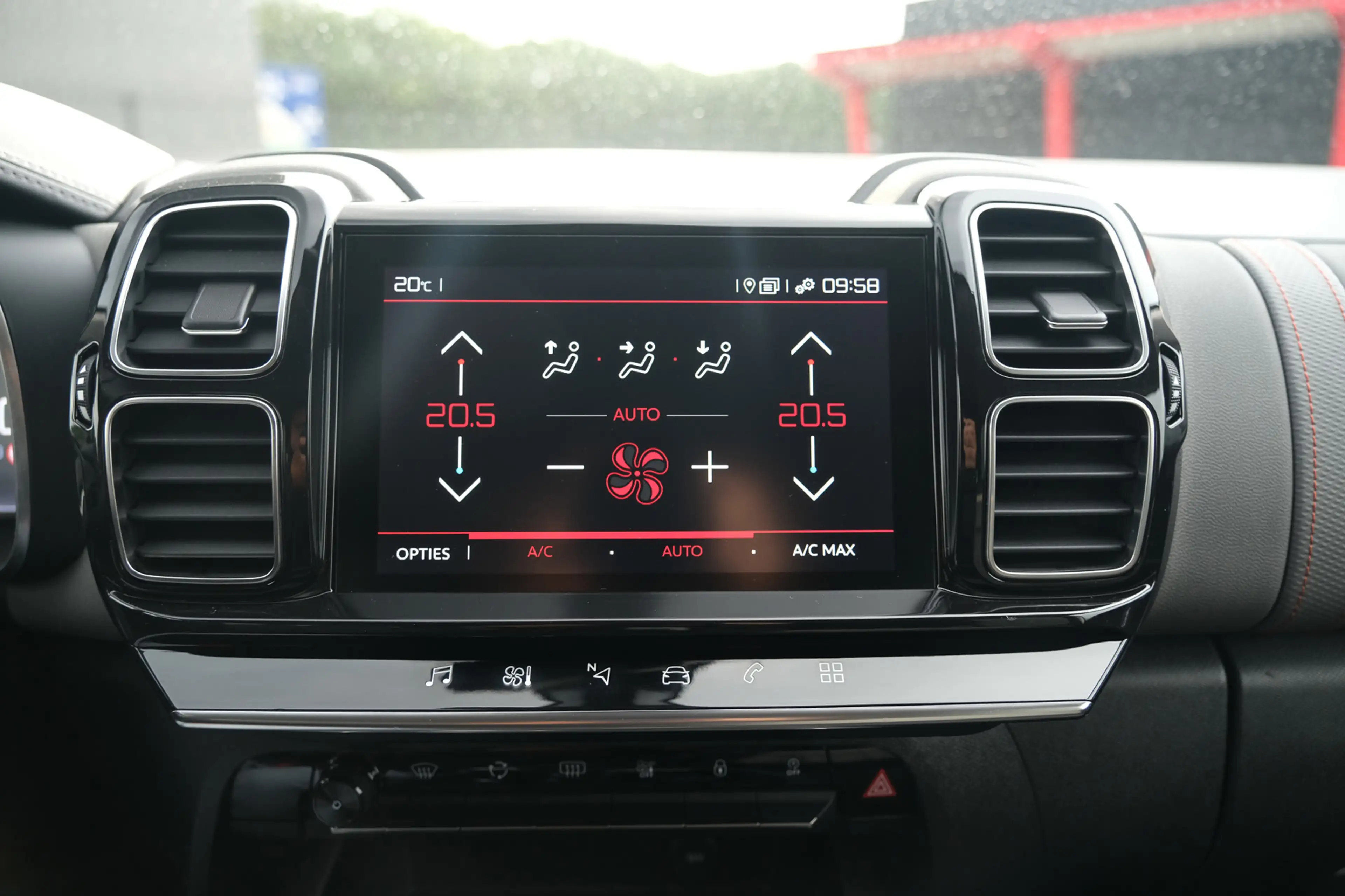 Citroen C5 Aircross 1.6 PureTech Feel — photo 12