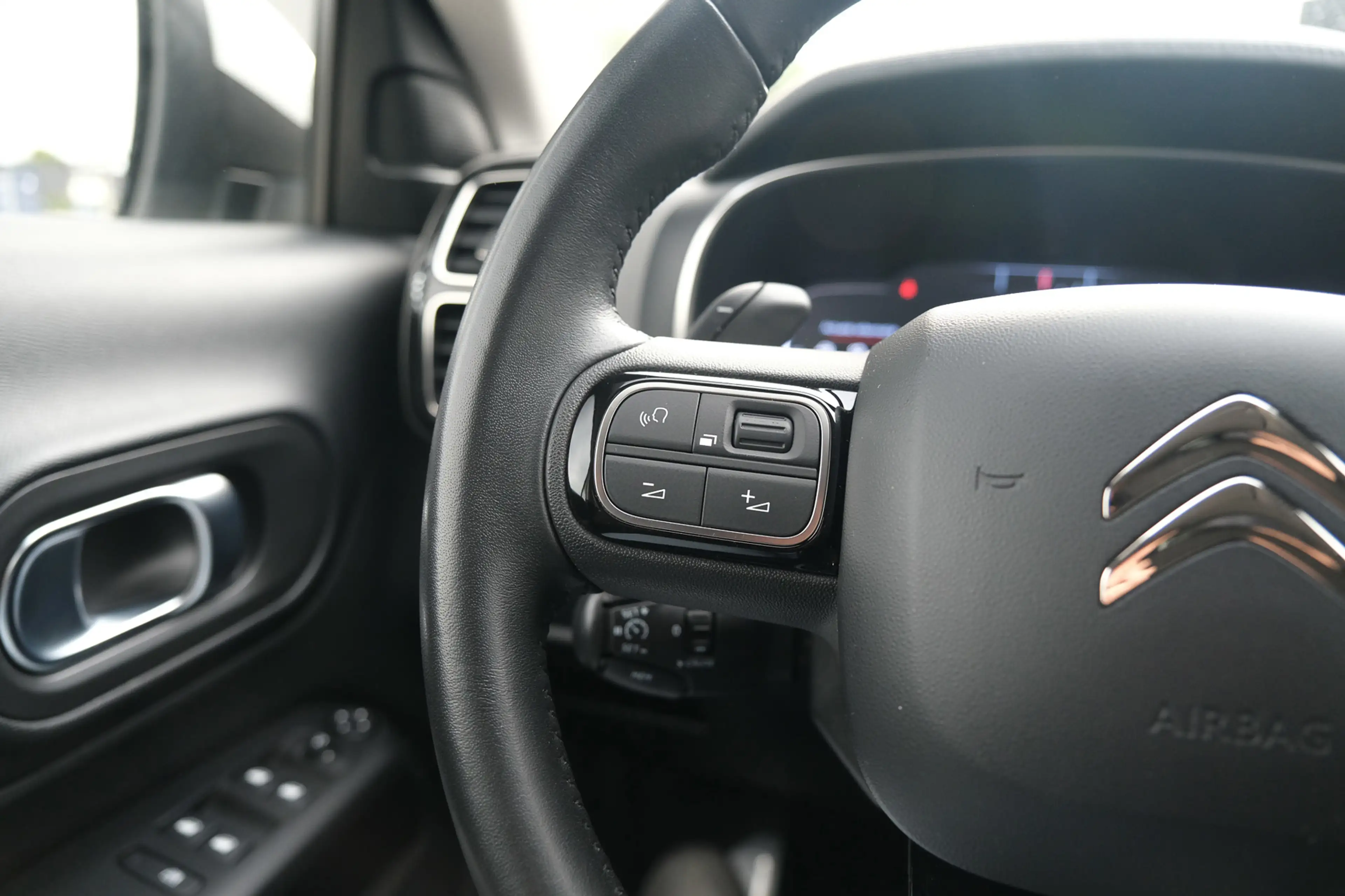 Citroen C5 Aircross 1.6 PureTech Feel — photo 19