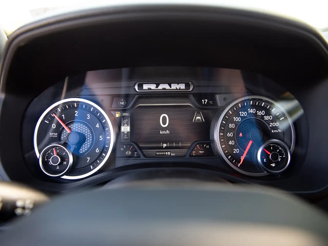 RAM 1500 fotografie RAM 1500