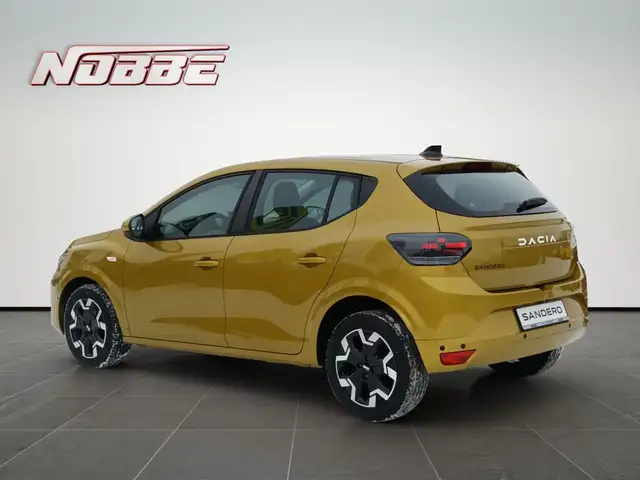 Dacia Sandero view 3