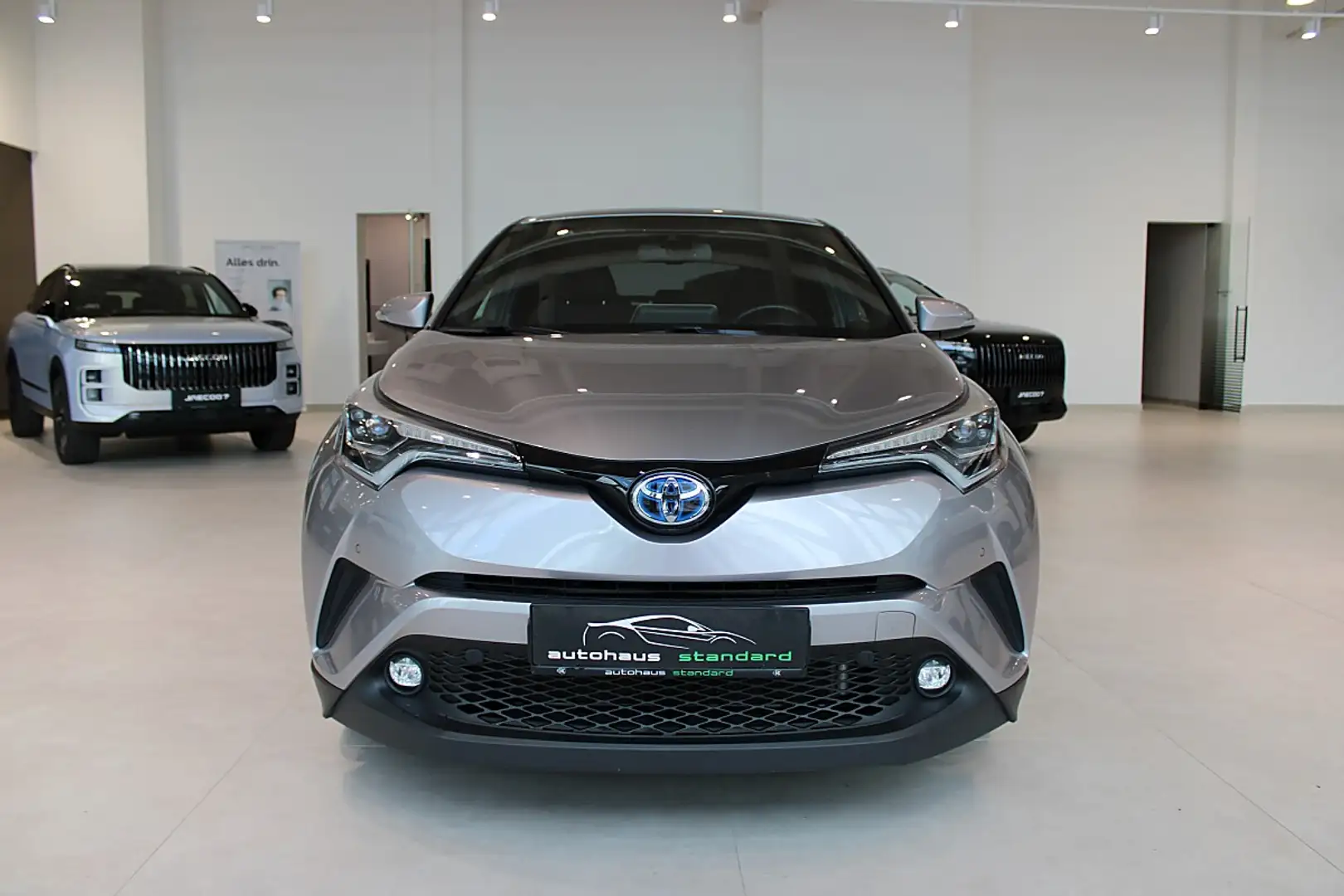 Toyota C-HR 1,8 Hybrid C-LUB CVT **Tolle Ausstattung** Silber - 2