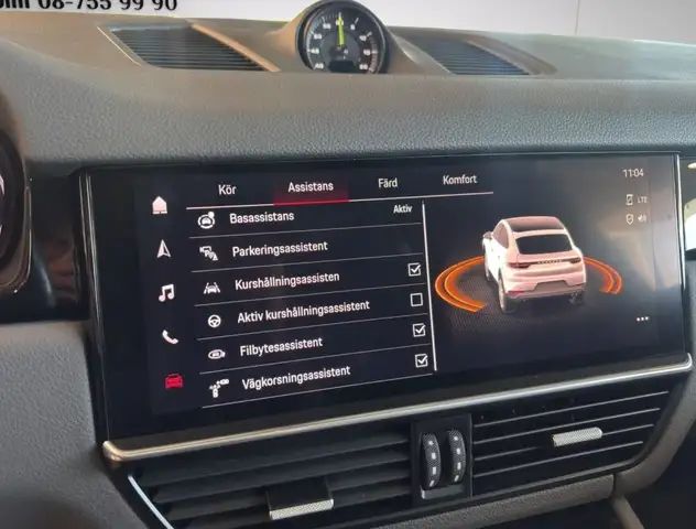 Porsche Cayenne view 13