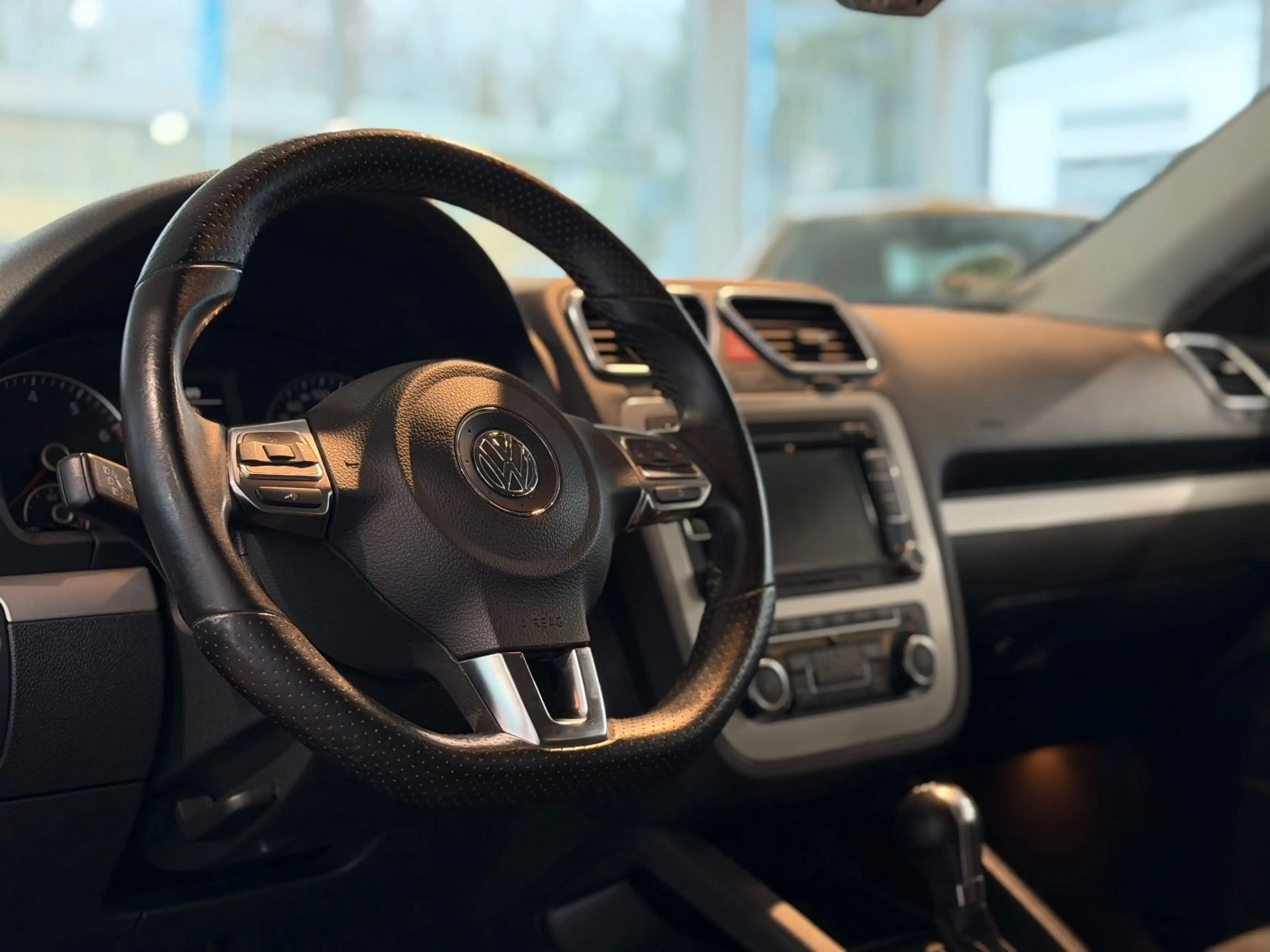Volkswagen Scirocco 1.4 TSI 118 kW*AUTOMA.*TOUCH*PDC*SHZ* — photo 14