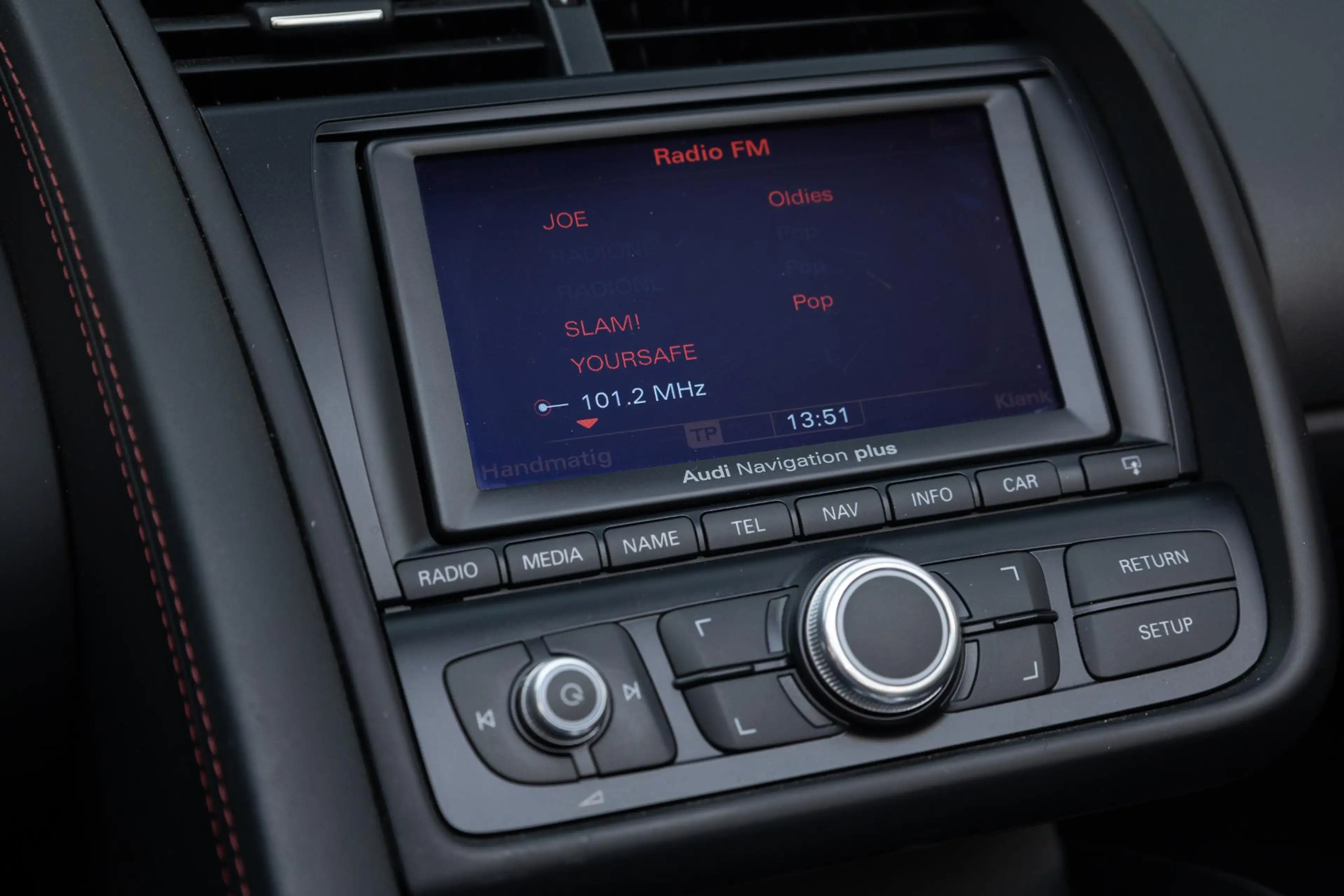 Audi R8 Spyder 5.2 FSI quattro — photo 23