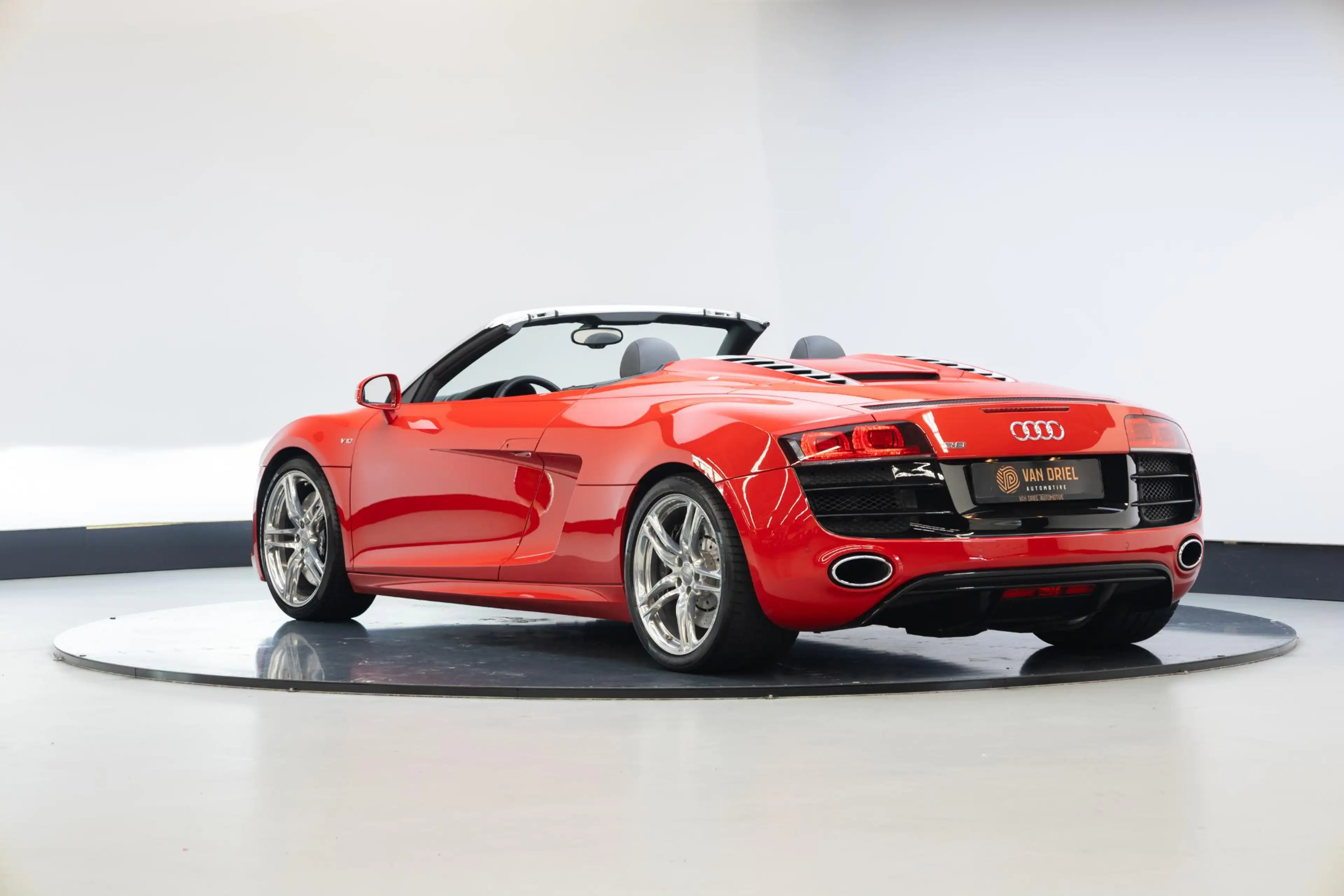 Audi R8 Spyder 5.2 FSI quattro — photo 4
