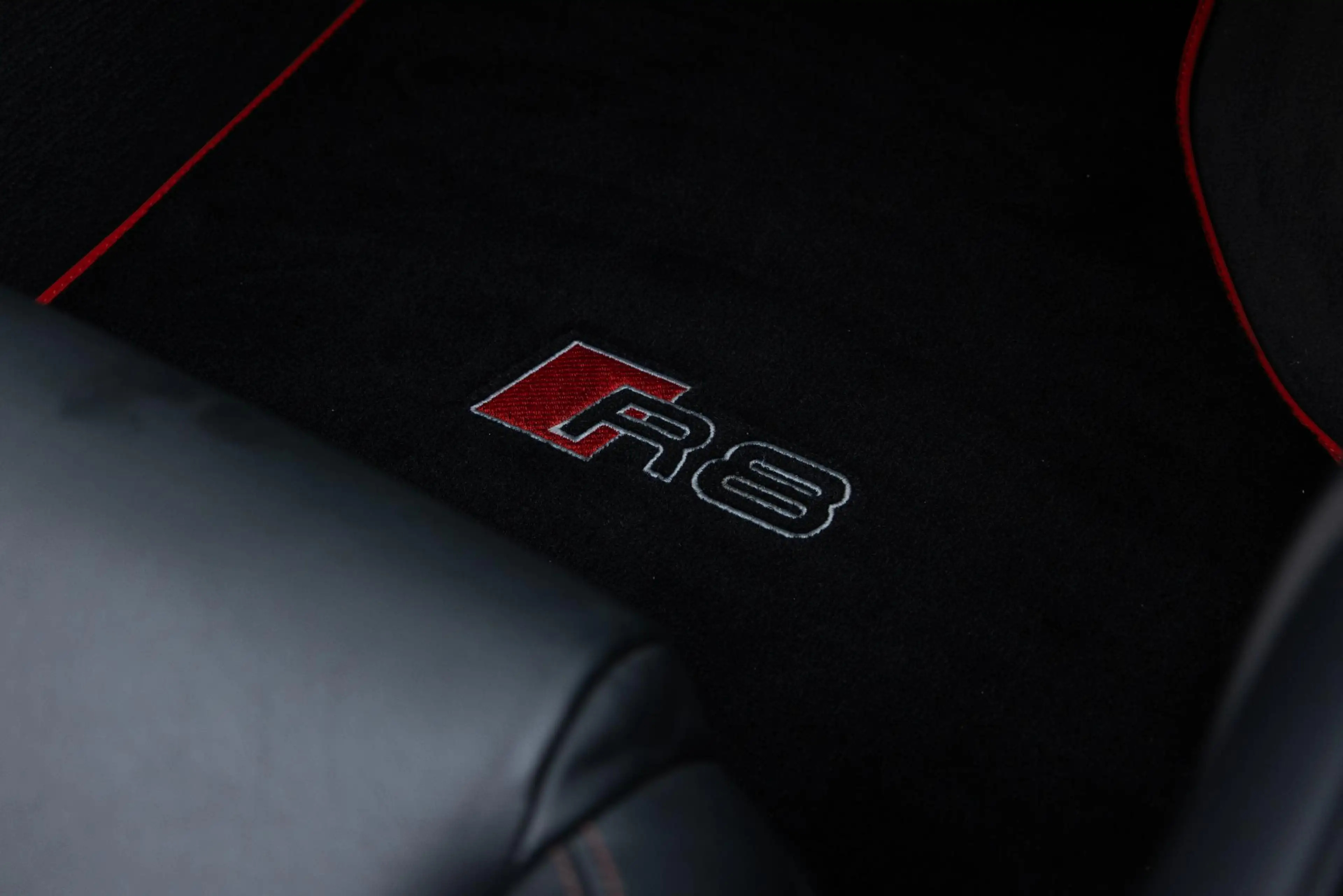 Audi R8 Spyder 5.2 FSI quattro — photo 15