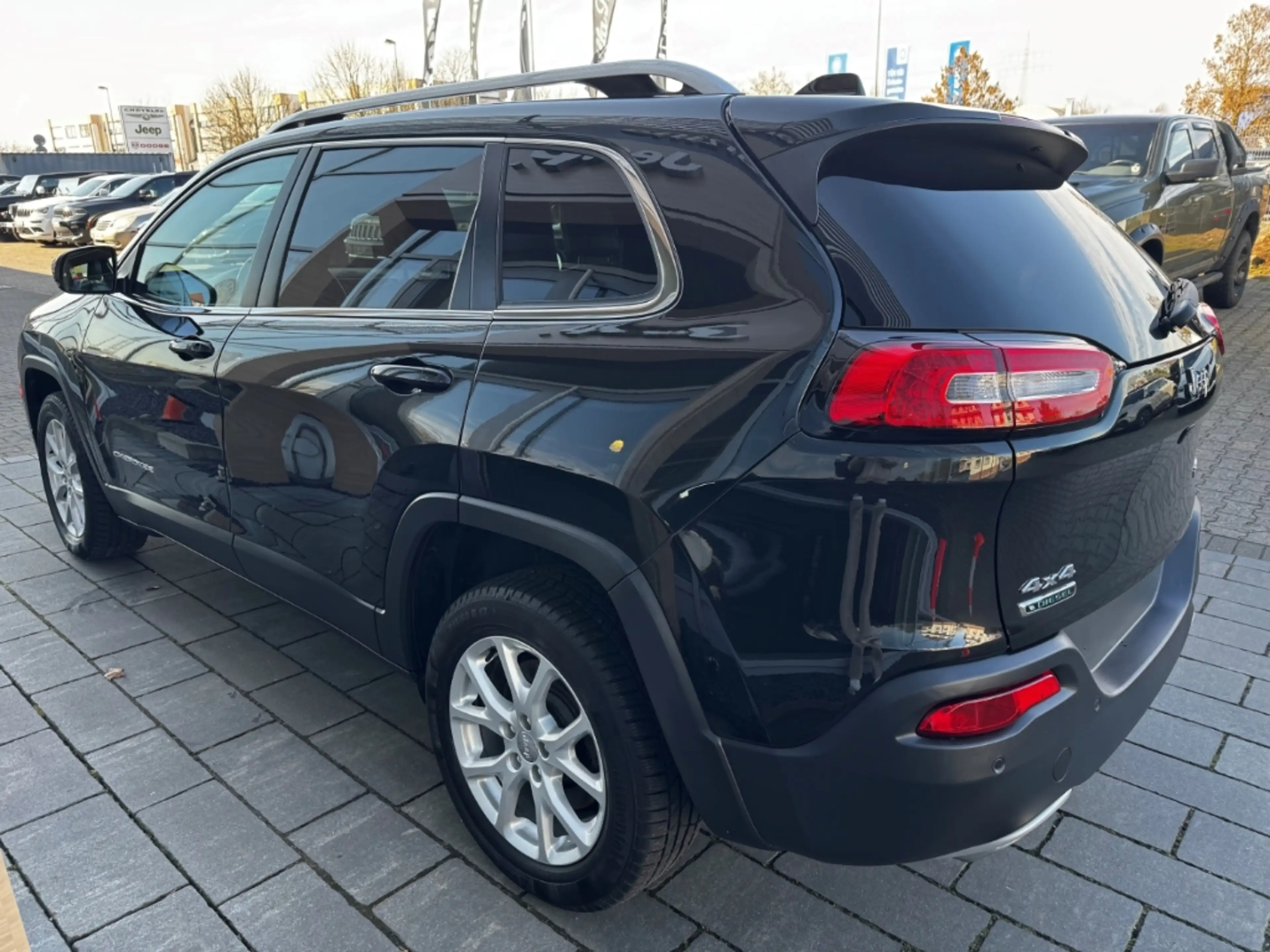Jeep Cherokee Limited 4WD Niveau AHK Leder Memory Sitze Soundsys — photo 5