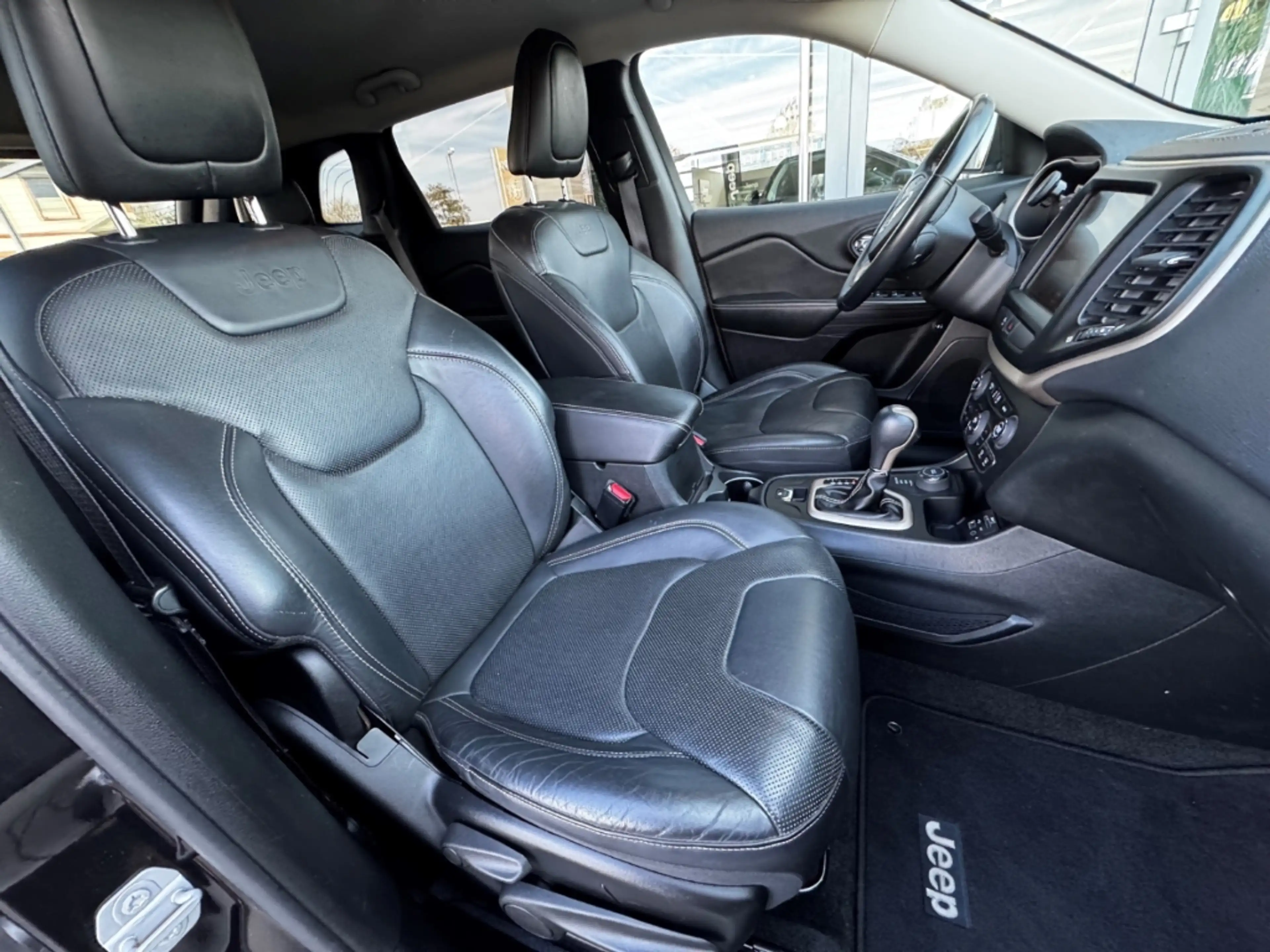 Jeep Cherokee Limited 4WD Niveau AHK Leder Memory Sitze Soundsys — photo 15