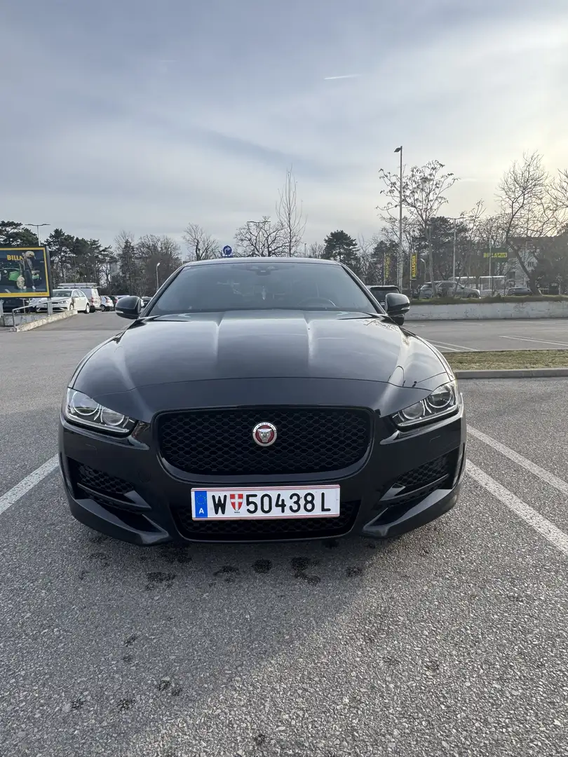 Jaguar XE 20d R-Sport (Neue Steuerkette!) - 2