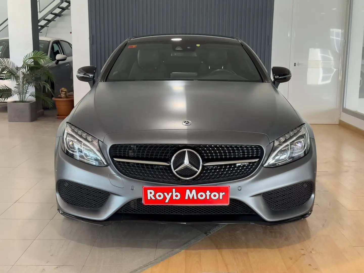 Mercedes-Benz C 43 AMG Coupé 4Matic Aut. Gris - 2