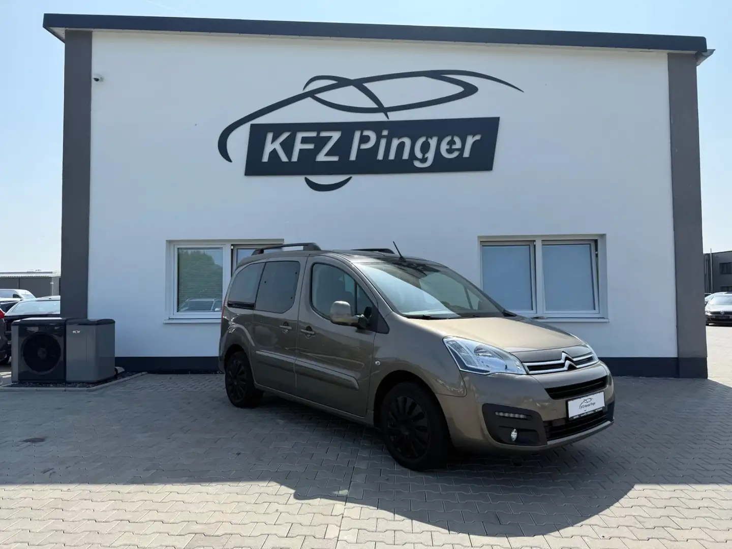 Citroen Berlingo Kombi Shine - 1