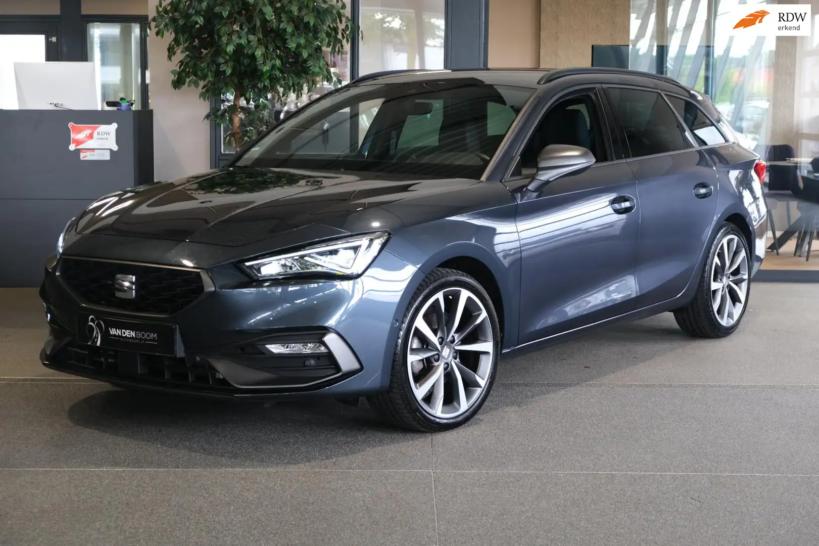 SEAT Leon Sportstourer 1.5 eTSI FR DSG Navi Led Virtual Acc Gris - 1