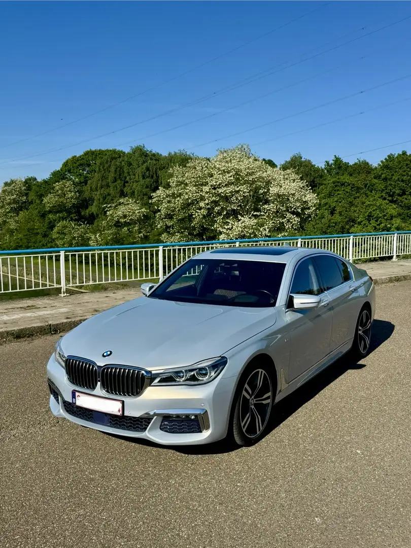 BMW 750 750d xDrive individual - 2