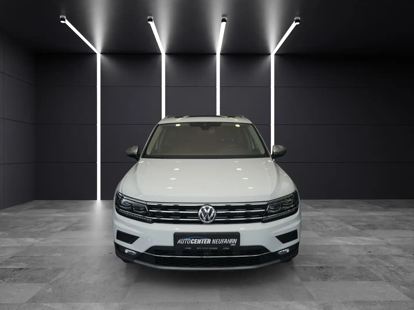 Volkswagen Tiguan Allspace Highline 4Motion+360°KAMERA+HEAD UP+PANO+AHK Weiß - 2