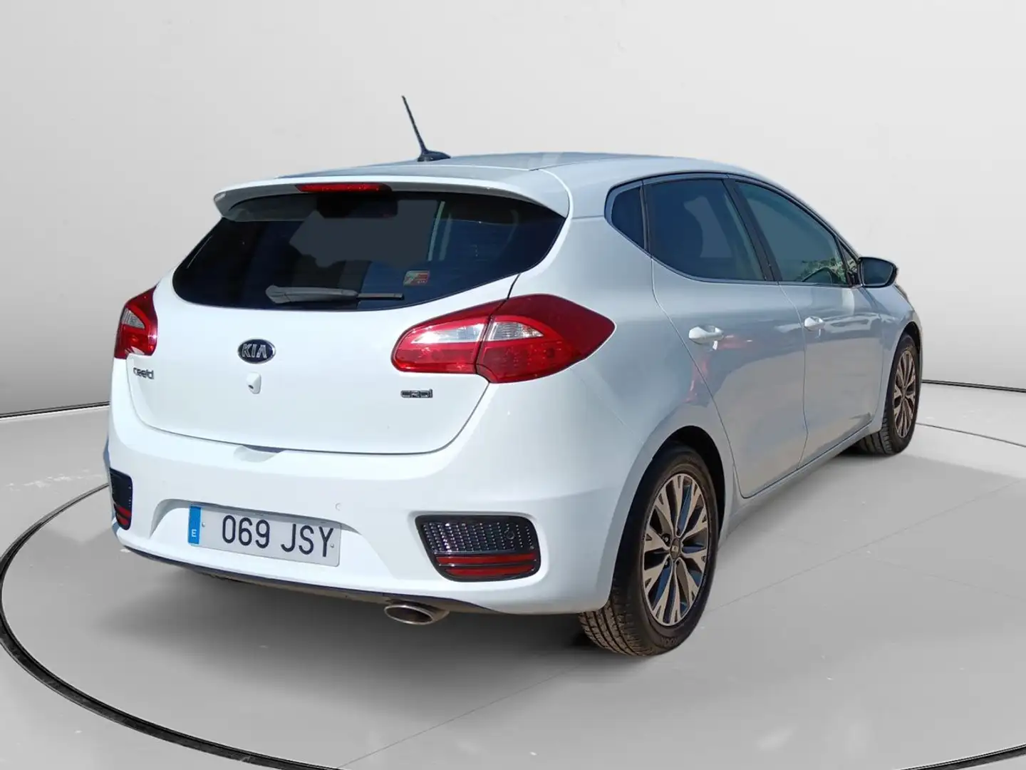 Kia Tech Blanco - 2