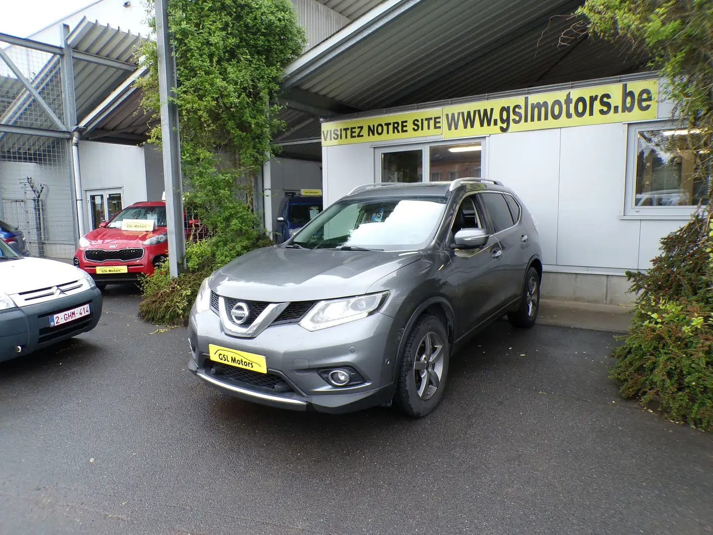 Nissan X-Trail 1.6dCi 130cv Automatique 07/16 8250€ marchand Gris - 1