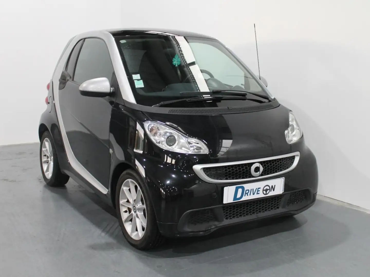 smart forTwo Coupe 1.0i - 71 mhd - BV Softouch Passion PHASE 3 Noir - 2