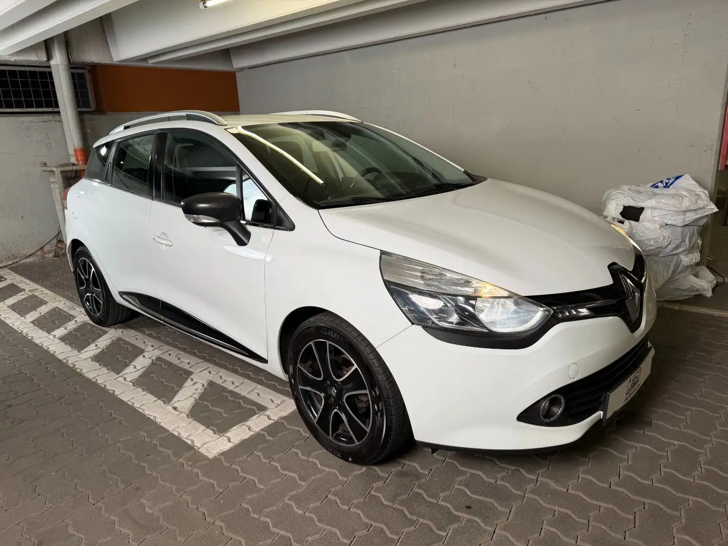 Renault Clio Kombi 0.9 TCe 90 eco² Grandtour Dynamique ENERGY Weiß - 2
