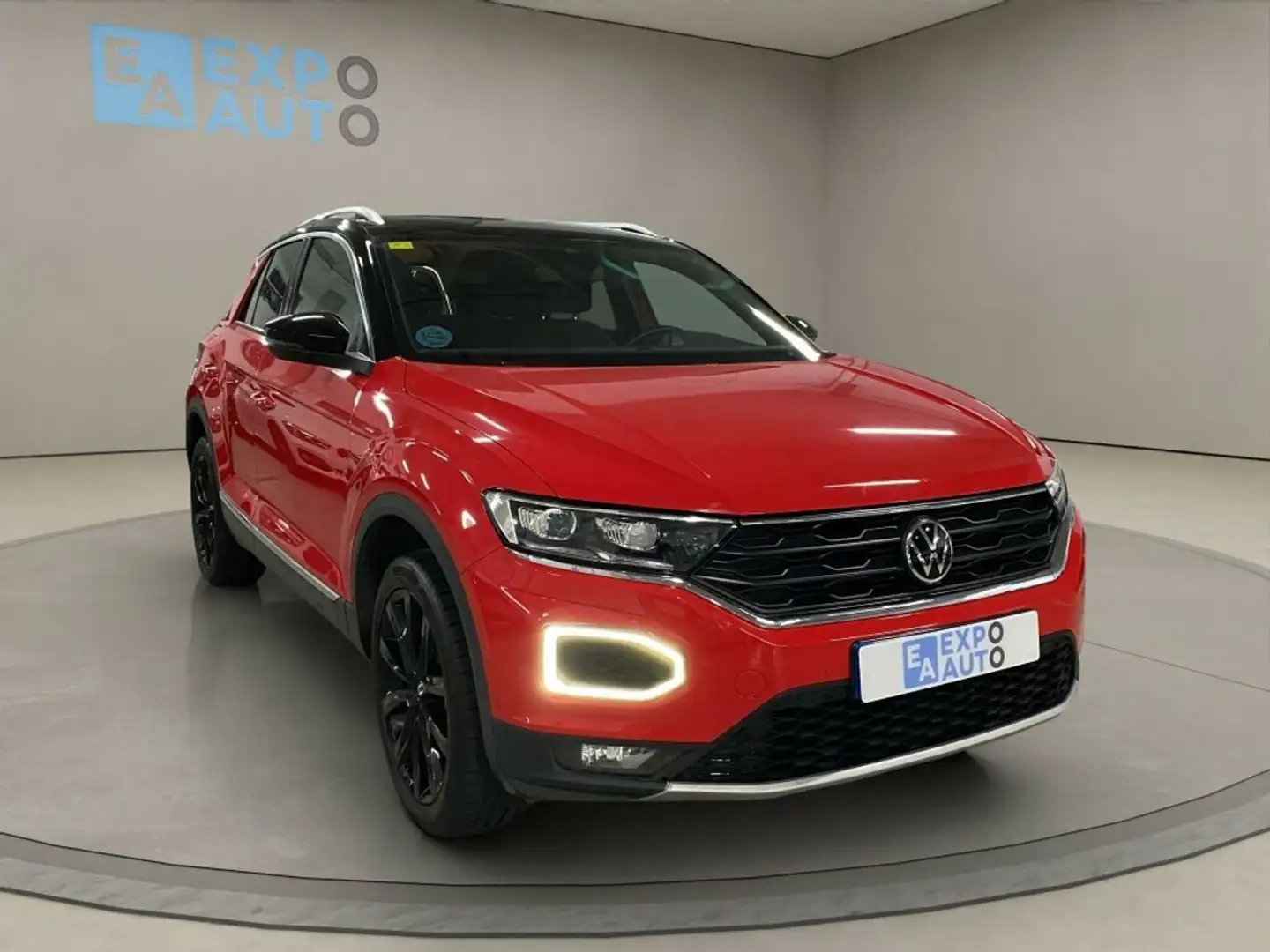 Volkswagen T-Roc 1.5 TSI Sport Rood - 1