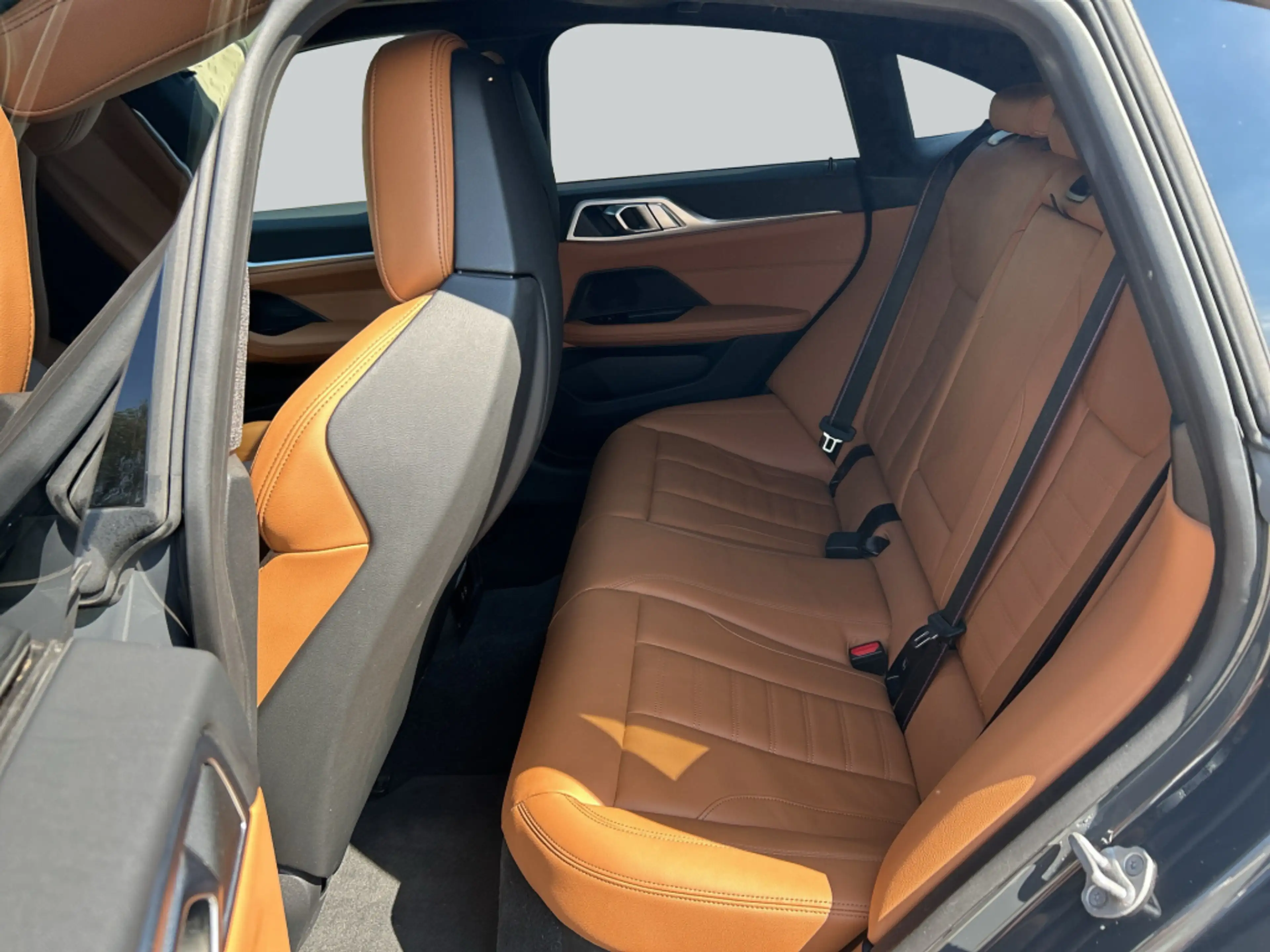 BMW i4 eDrive40 Gran Coupe M Sport Laserlicht* HiFi* — photo 13