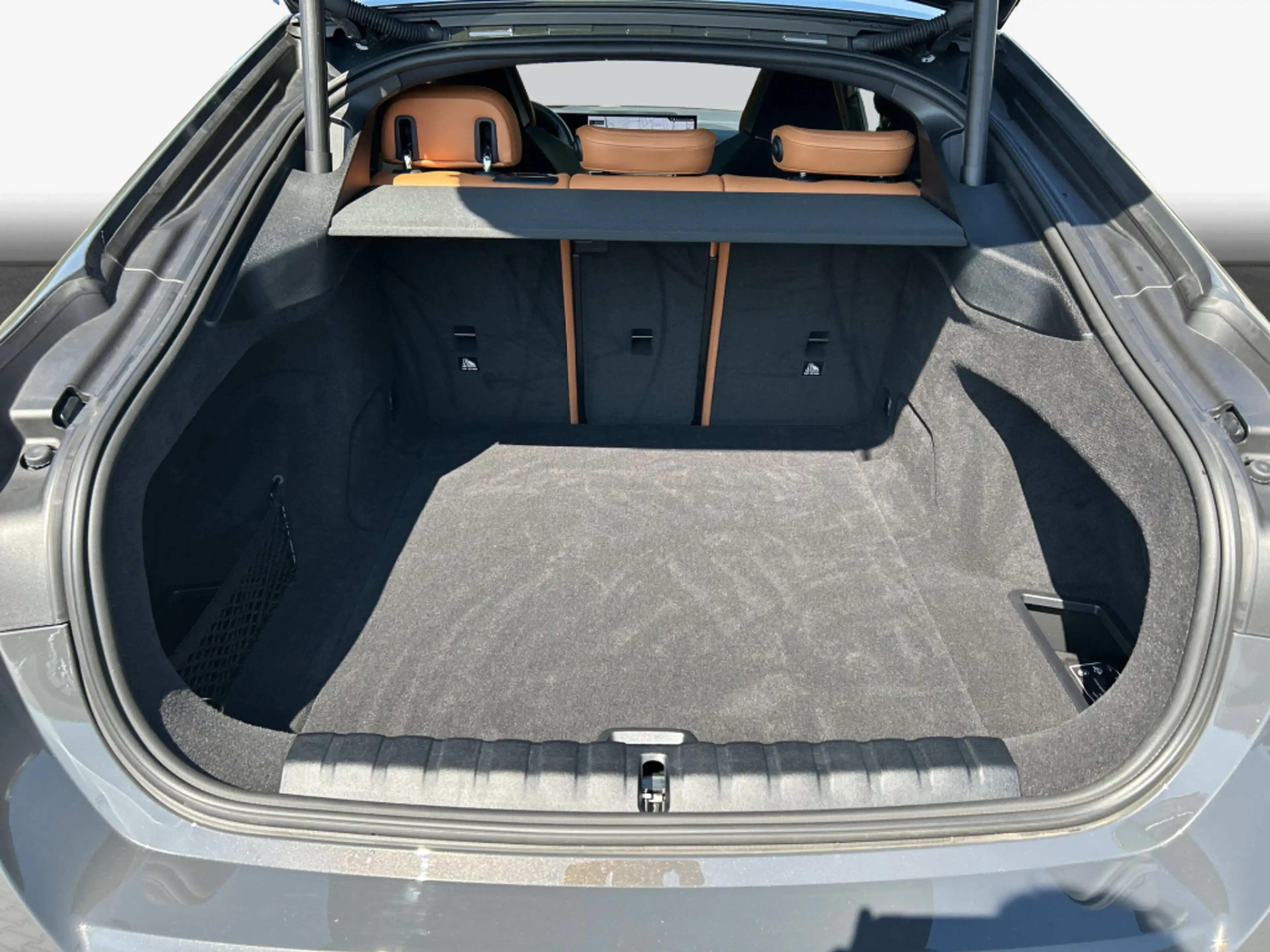 BMW i4 eDrive40 Gran Coupe M Sport Laserlicht* HiFi* — photo 10