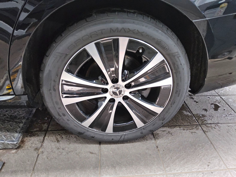 Mercedes-Benz E 200 d Exclusive Navi Widescreen RfK — photo 11