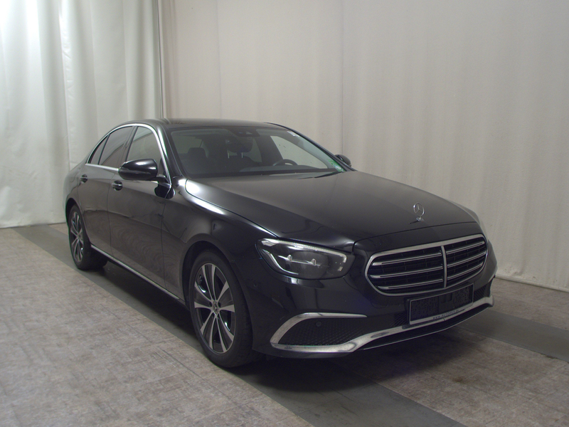 Mercedes-Benz E 200 d Exclusive Navi Widescreen RfK — photo 3