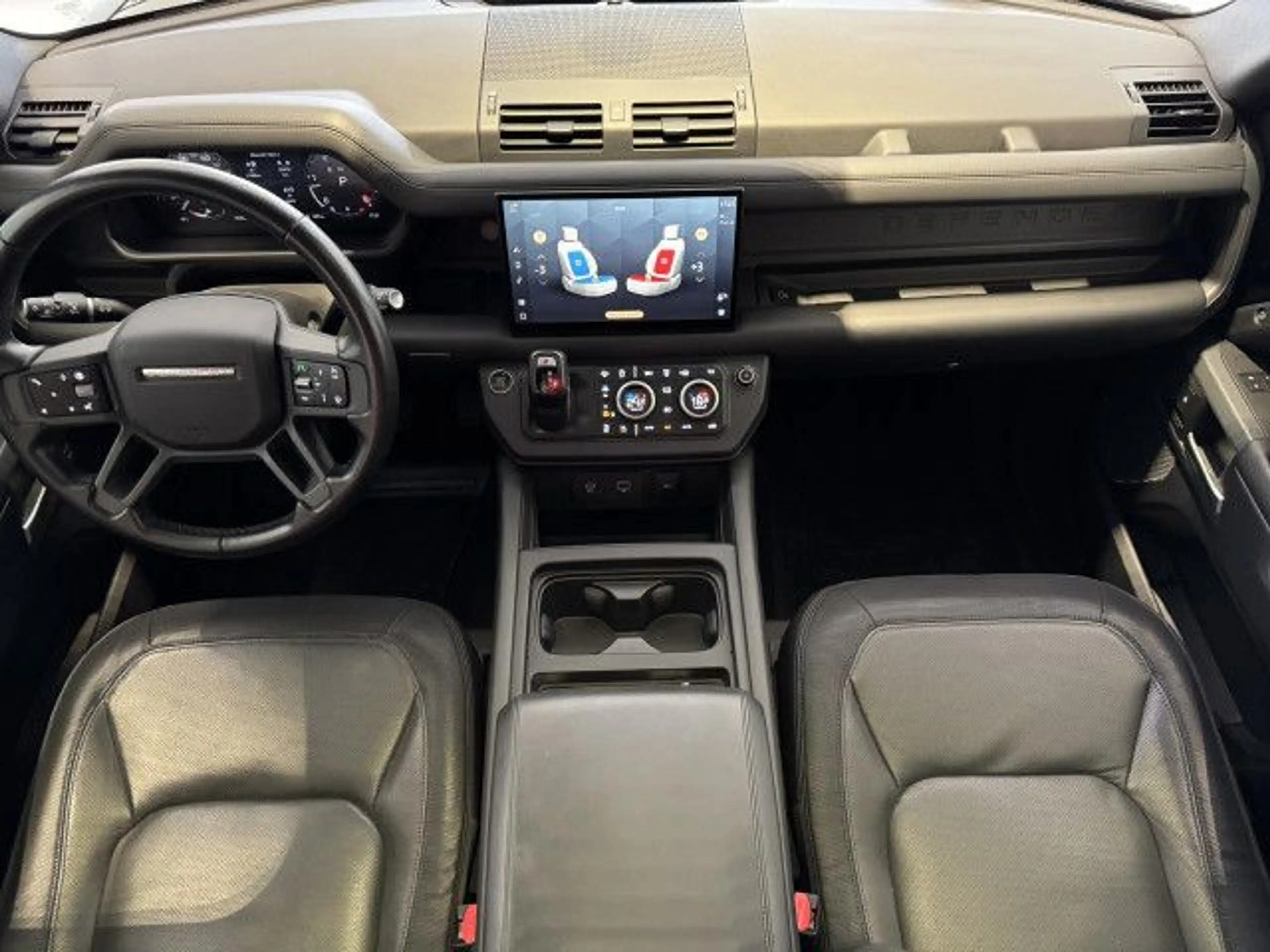 Land Rover Defender 110 D300 X-Dynamic HSE Bluetooth LED — photo 5