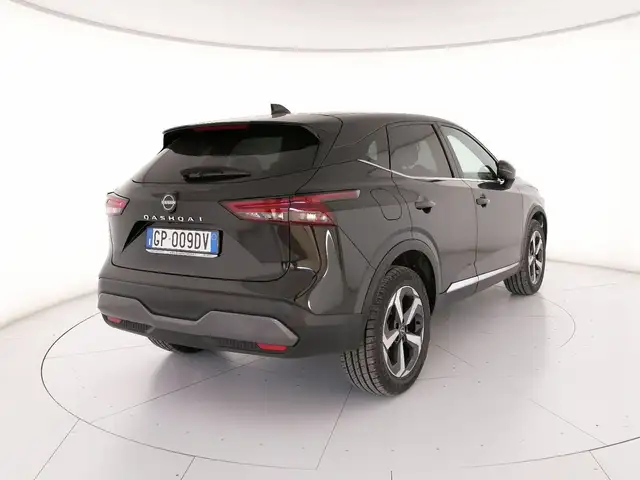 Nissan Qashqai view 2