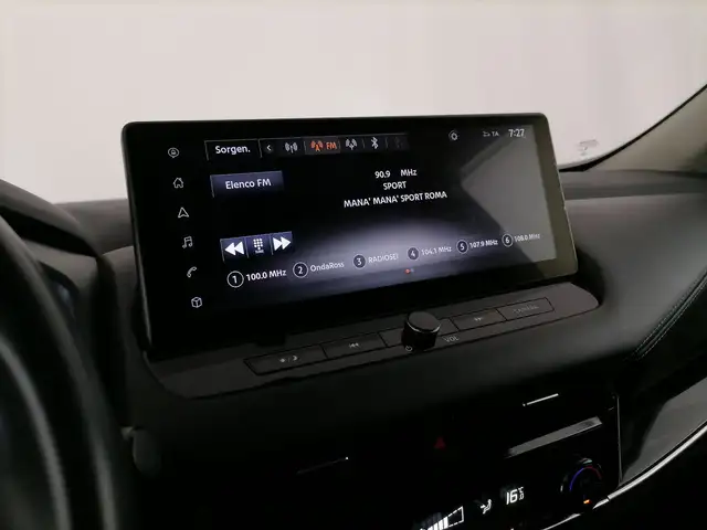 Nissan Qashqai view 17