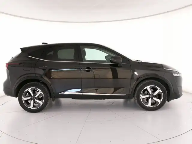 Nissan Qashqai view 3