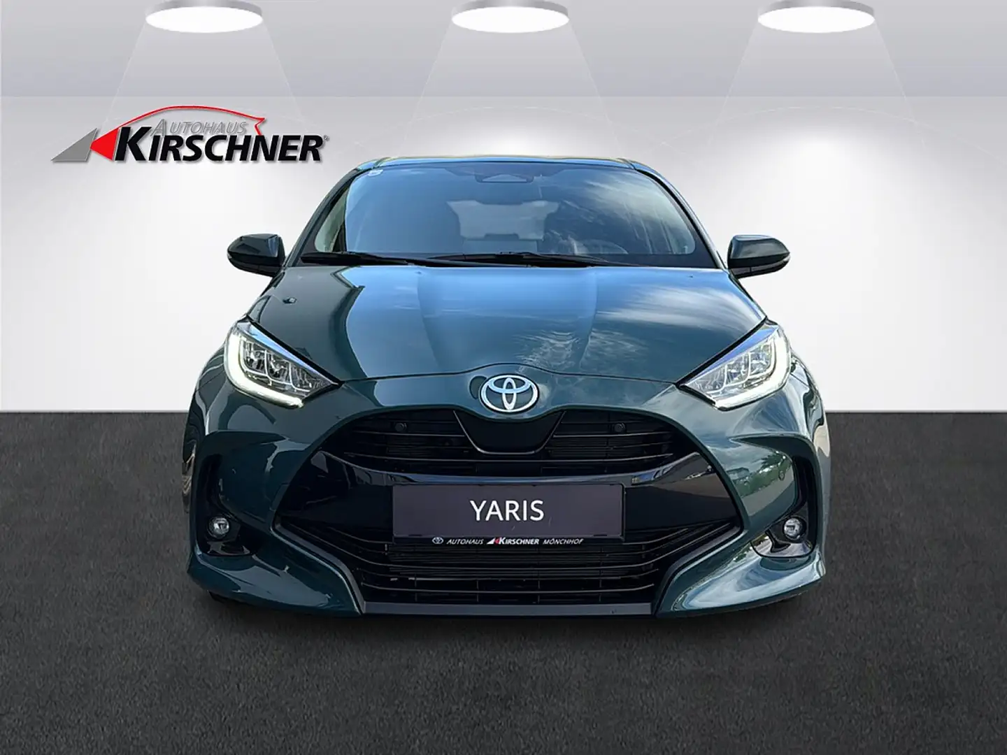 Toyota Yaris 1,5 VVT-i Hybrid Active Drive Grün - 2